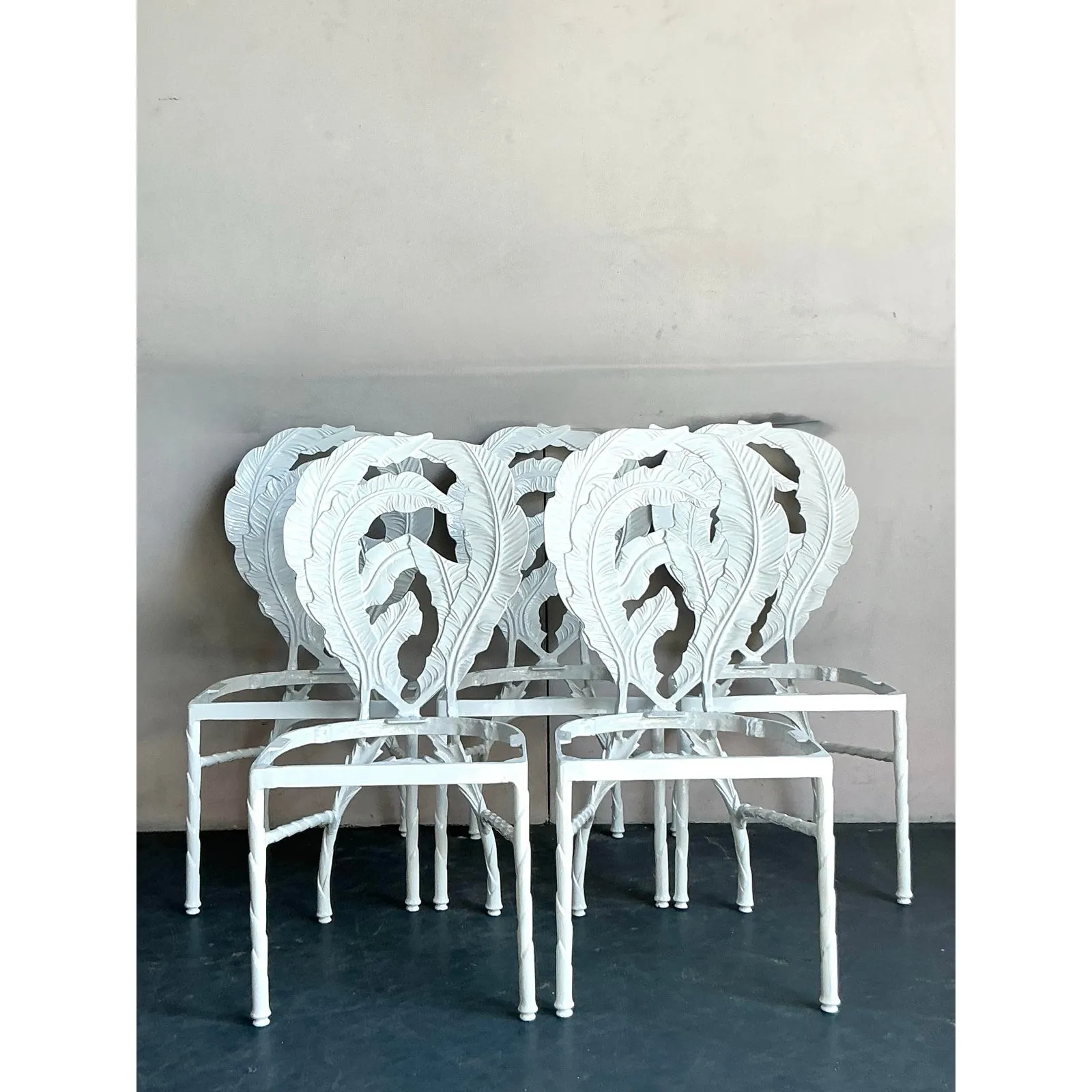 Vintage Regency Cast Aluminum Banana Leaf Dining Chairs -Set of 5 — additional photo 3