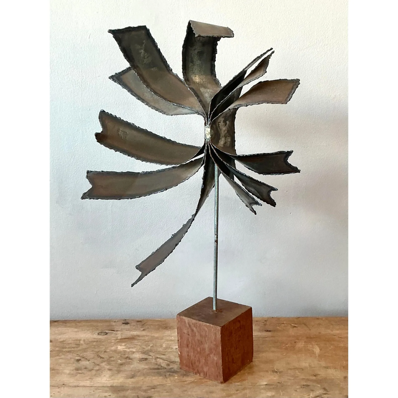 Vintage Boho Torch Cut Metal Bands Sculpture — additional photo 6