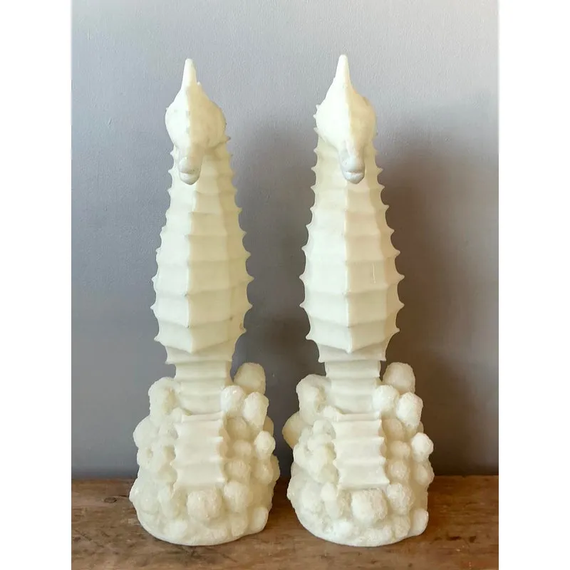 Vintage Coastal Cast Resin Seahorses Lamps - A Pair — additional photo 4