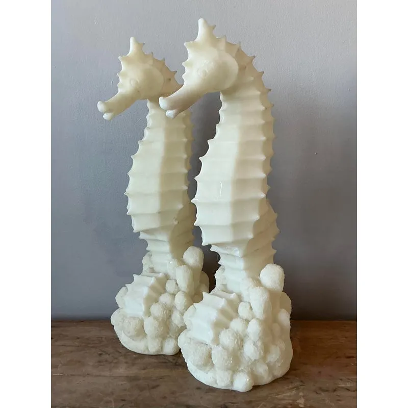 Vintage Coastal Cast Resin Seahorses Lamps - A Pair — additional photo 2