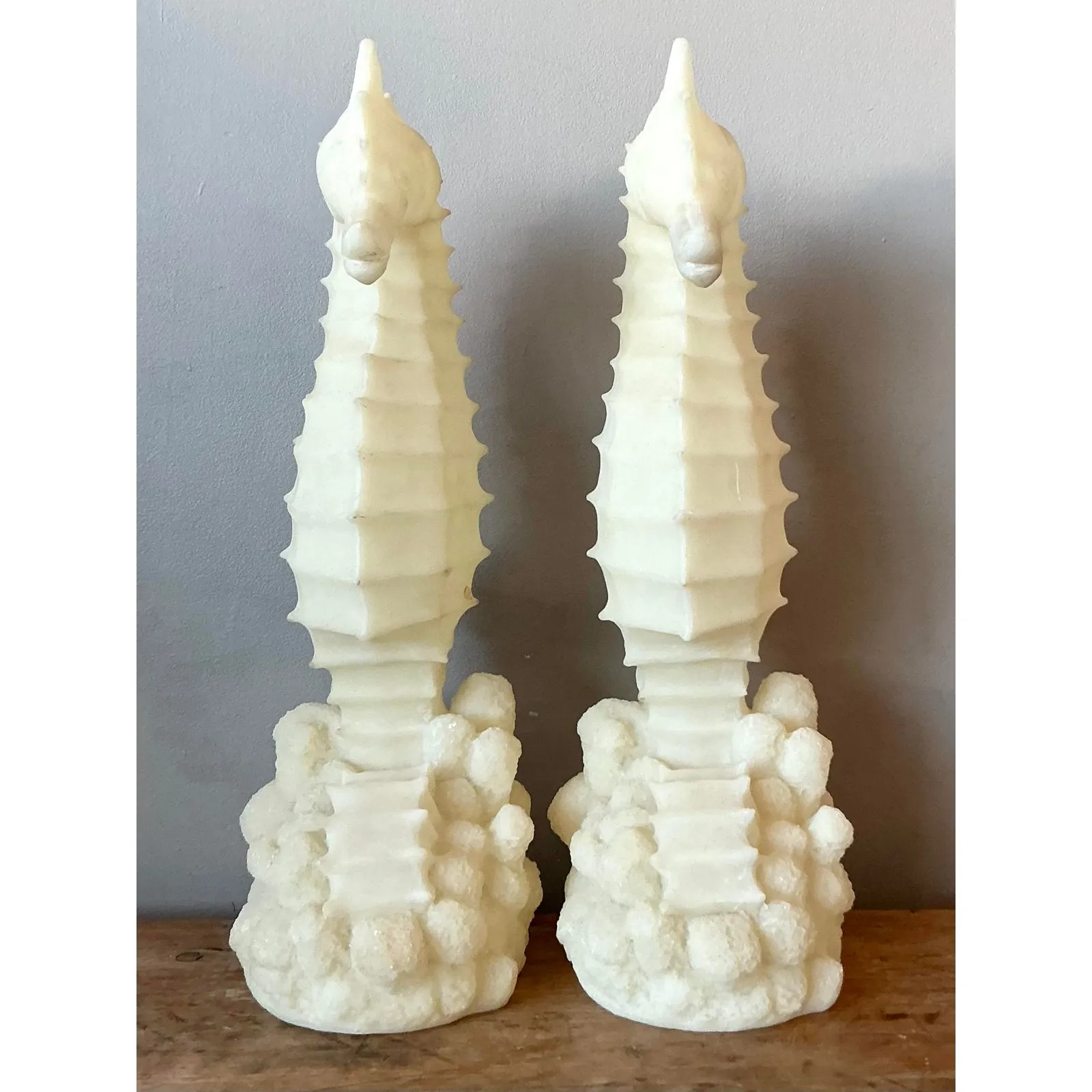 Vintage Coastal Cast Resin Seahorses Lamps - A Pair — additional photo 5