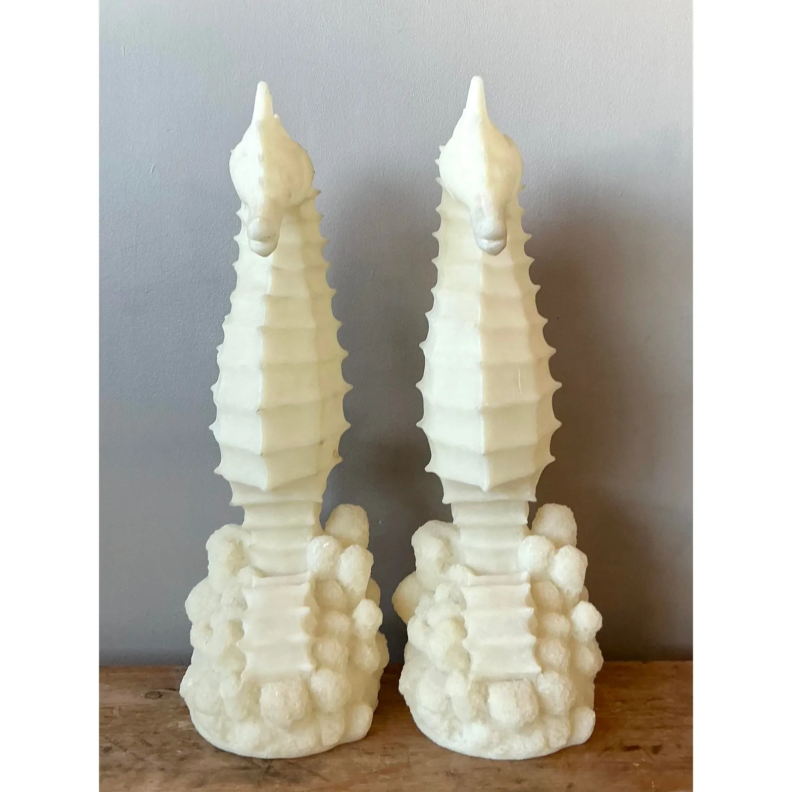 Vintage Coastal Cast Resin Seahorses Lamps - A Pair — additional photo 7