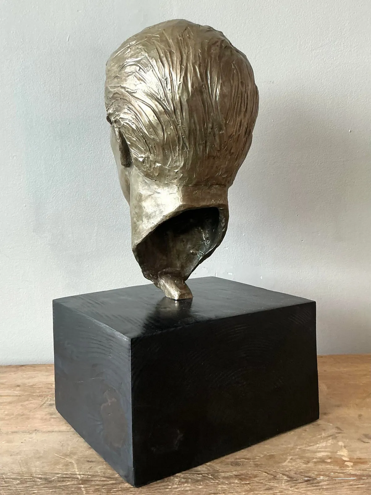 Vintage Boho Original Cast Bronze Bust of Paul Newman - Interior view