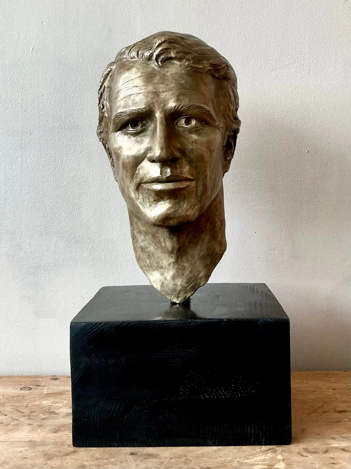Vintage Boho Original Cast Bronze Bust of Paul Newman - Bottom view