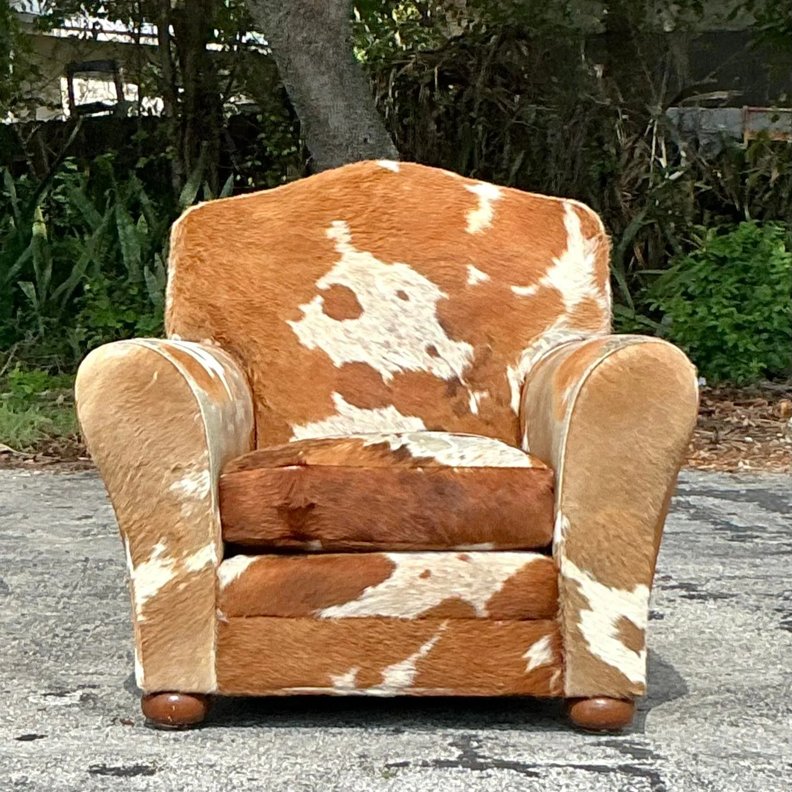 Vintage Boho Cowhide Roll Arm Lounge Chair — additional photo 3
