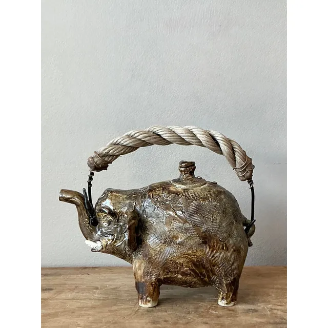 Vintage Boho Original Studio Pottery Elephant Teapot — additional photo 1