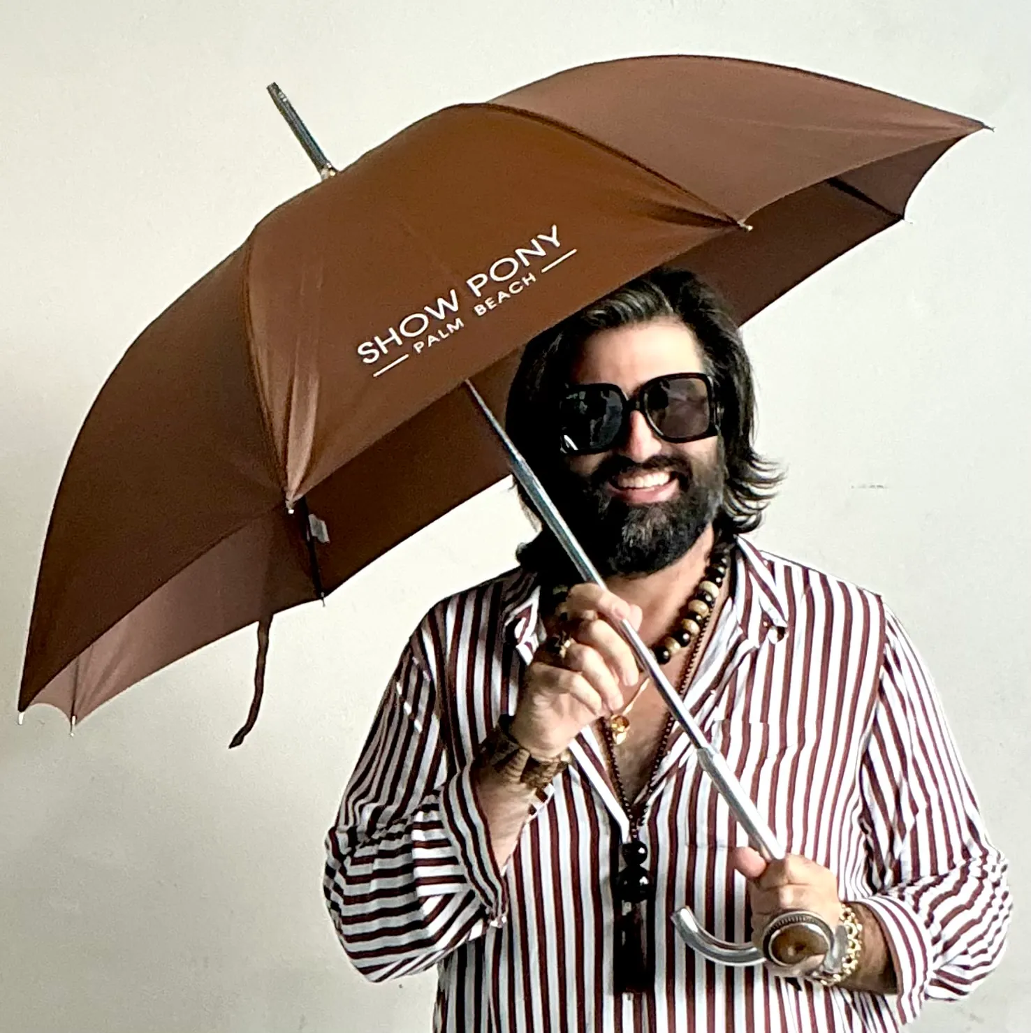 SHOWPONY Exclusive Chrome Handled Logo Umbrella — additional photo 2