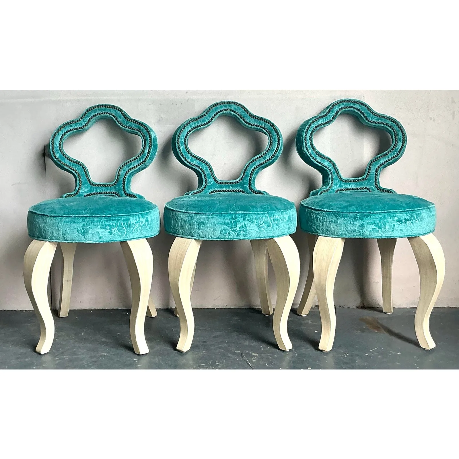 Vintage Regency Keyhole Barstools - Set of 3 — additional photo 2