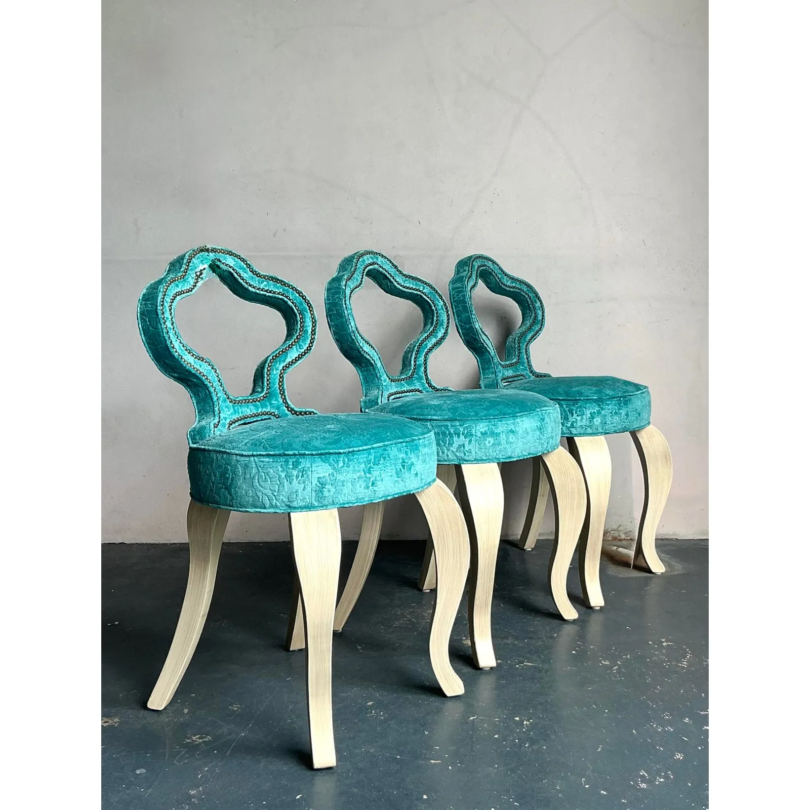 Vintage Regency Keyhole Barstools - Set of 3 — additional photo 7