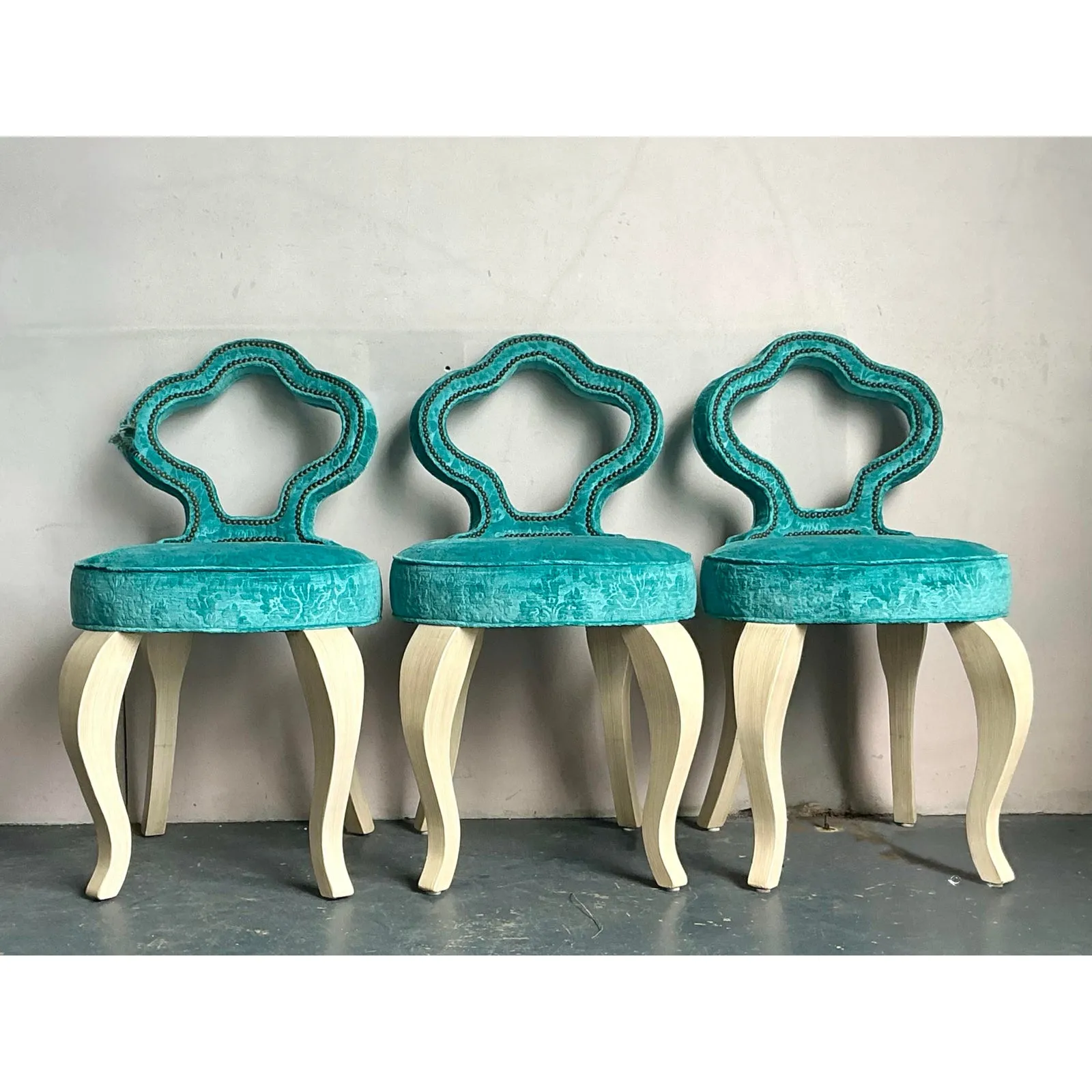 Vintage Regency Keyhole Barstools - Set of 3 — additional photo 8