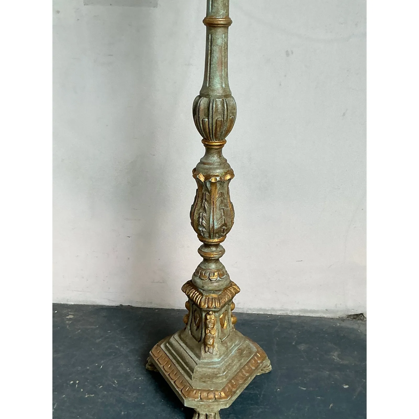 Vintage Regency Sarreid Gilt Tipped Floor Lamp — additional photo 5