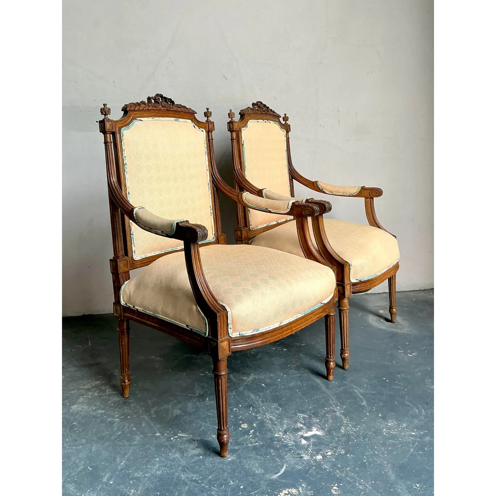 Vintage Regency Hand Carved Fauteuil Chairs - A Pair — additional photo 8
