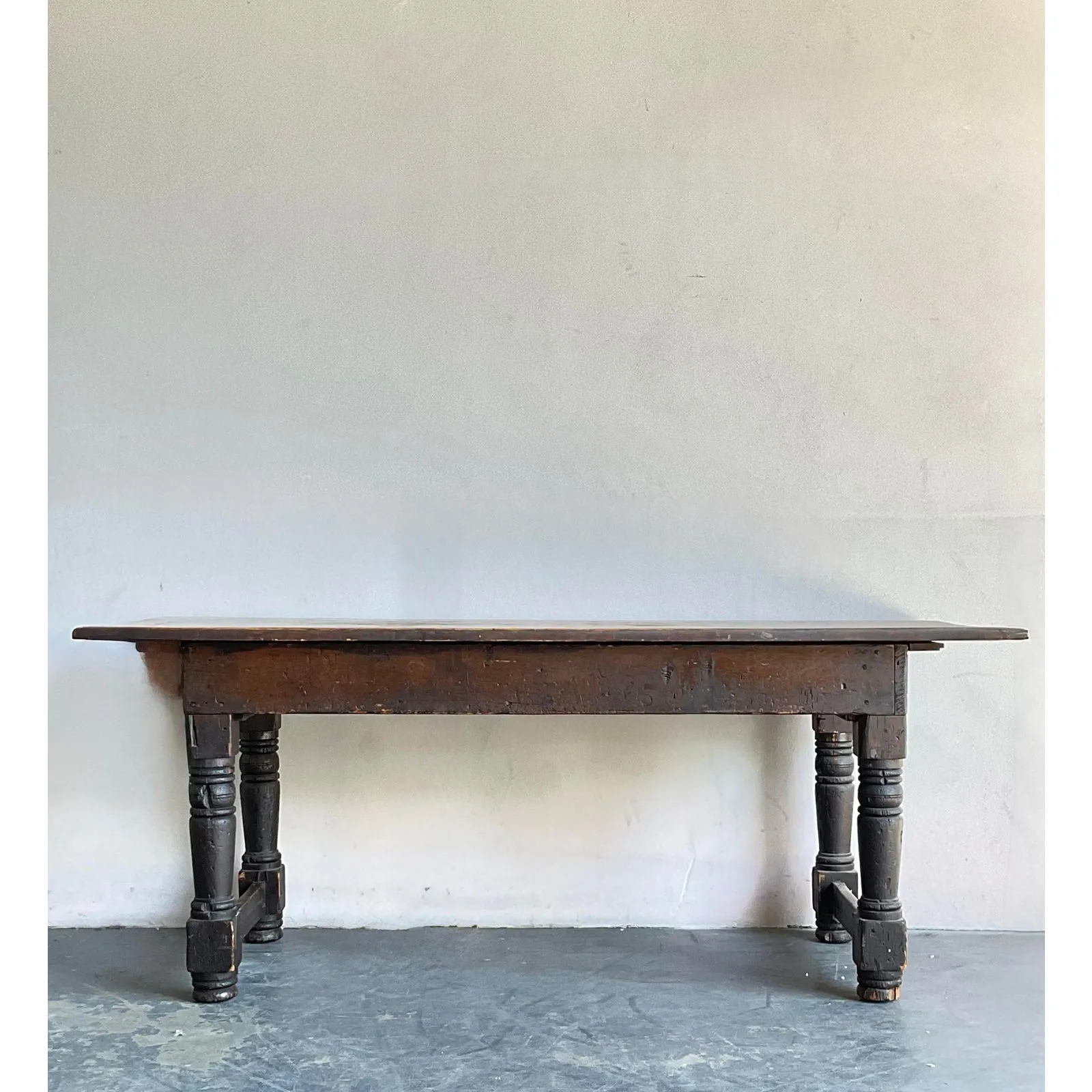Vintage Boho 19th Century Turned Wood Library Table — additional photo 3