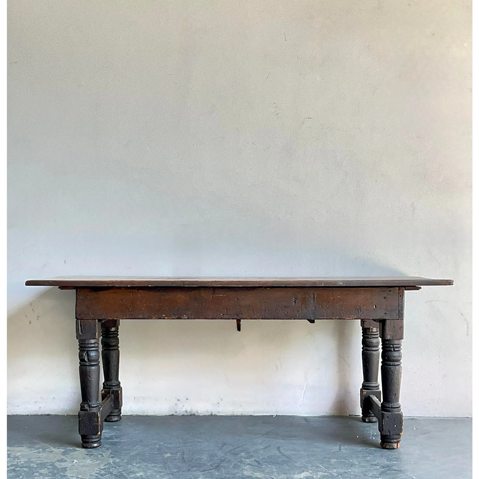 Vintage Boho 19th Century Turned Wood Library Table — additional photo 4