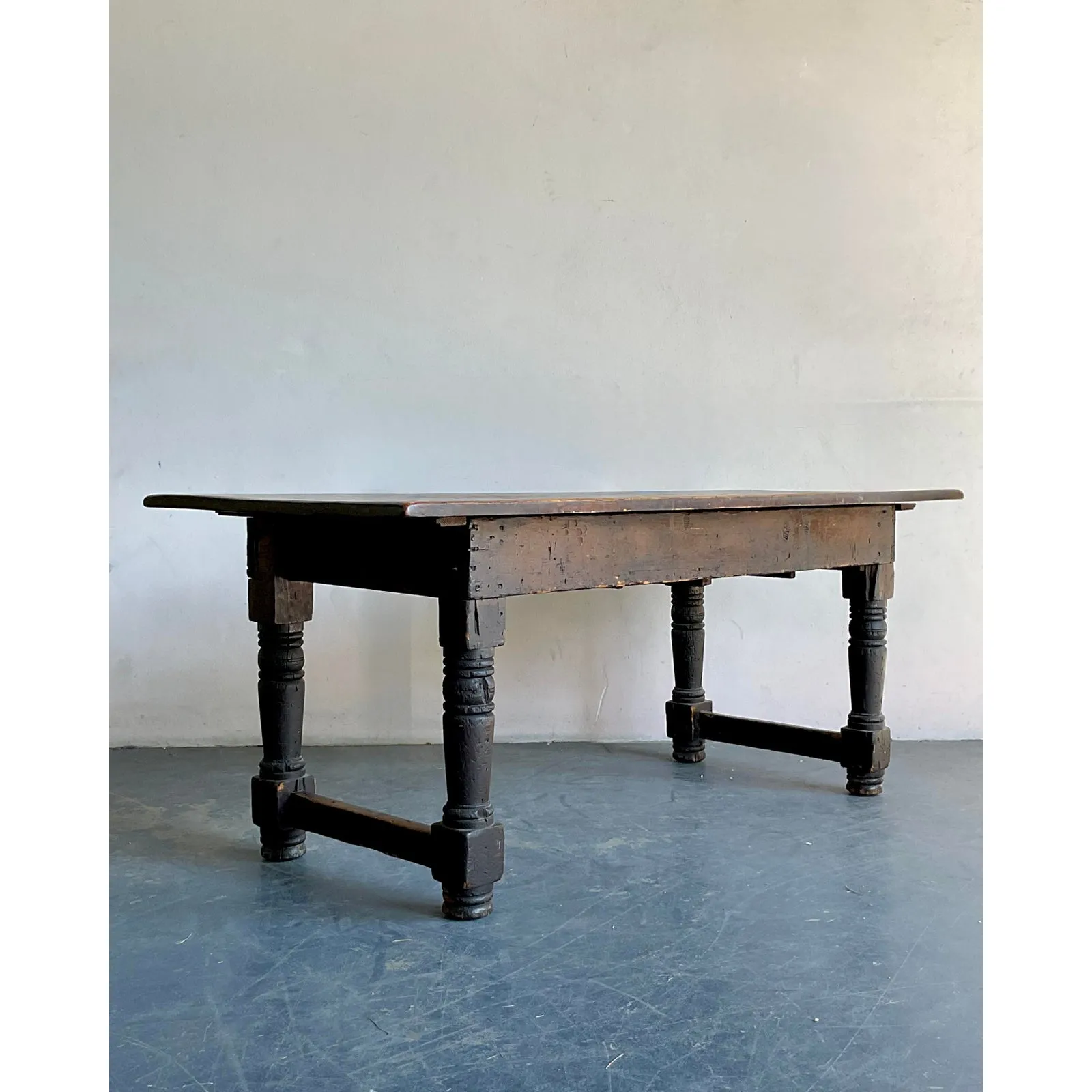 Vintage Boho 19th Century Turned Wood Library Table — additional photo 2