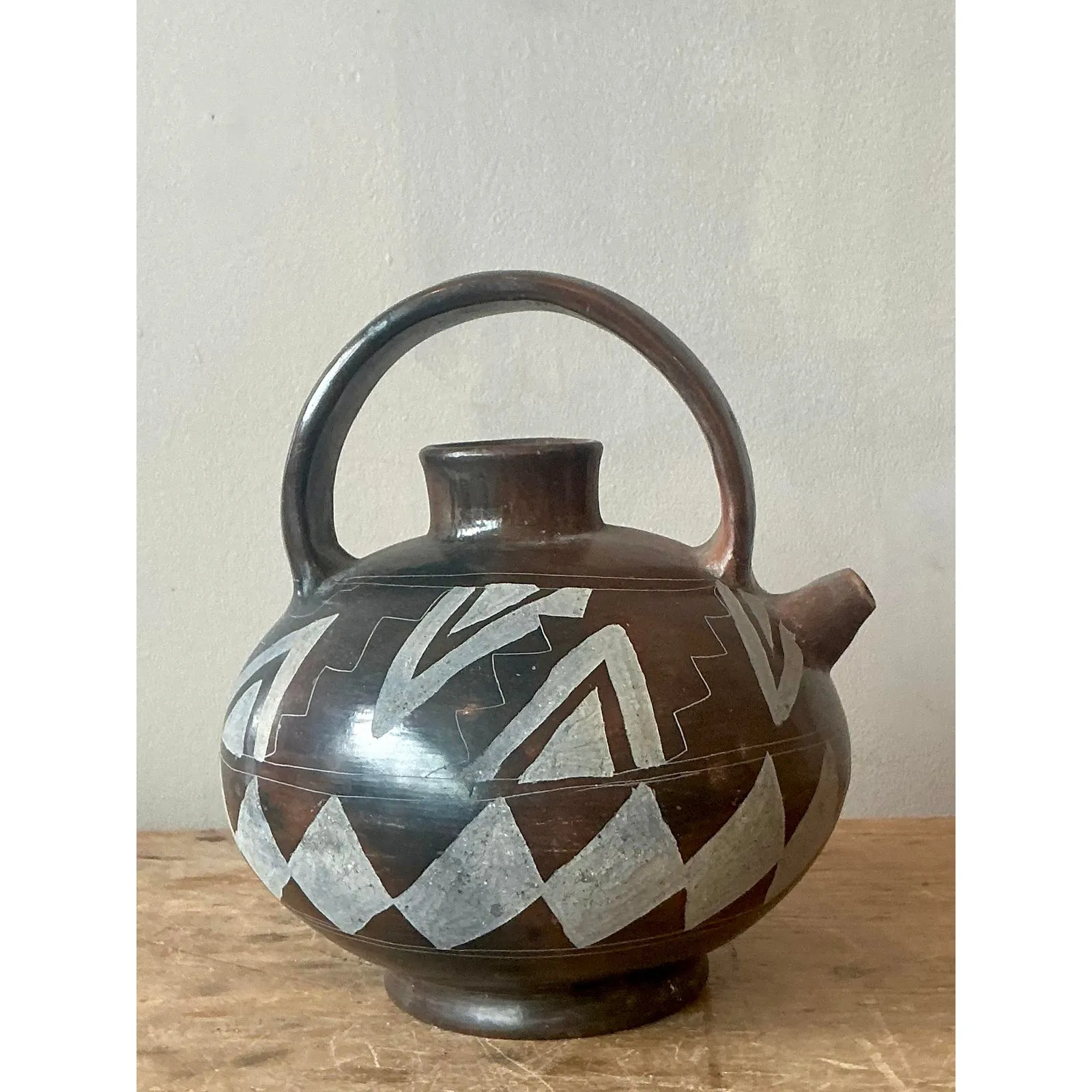 Vintage Boho Mexican Hand Painted Terra Cotta Water Jug — additional photo 5