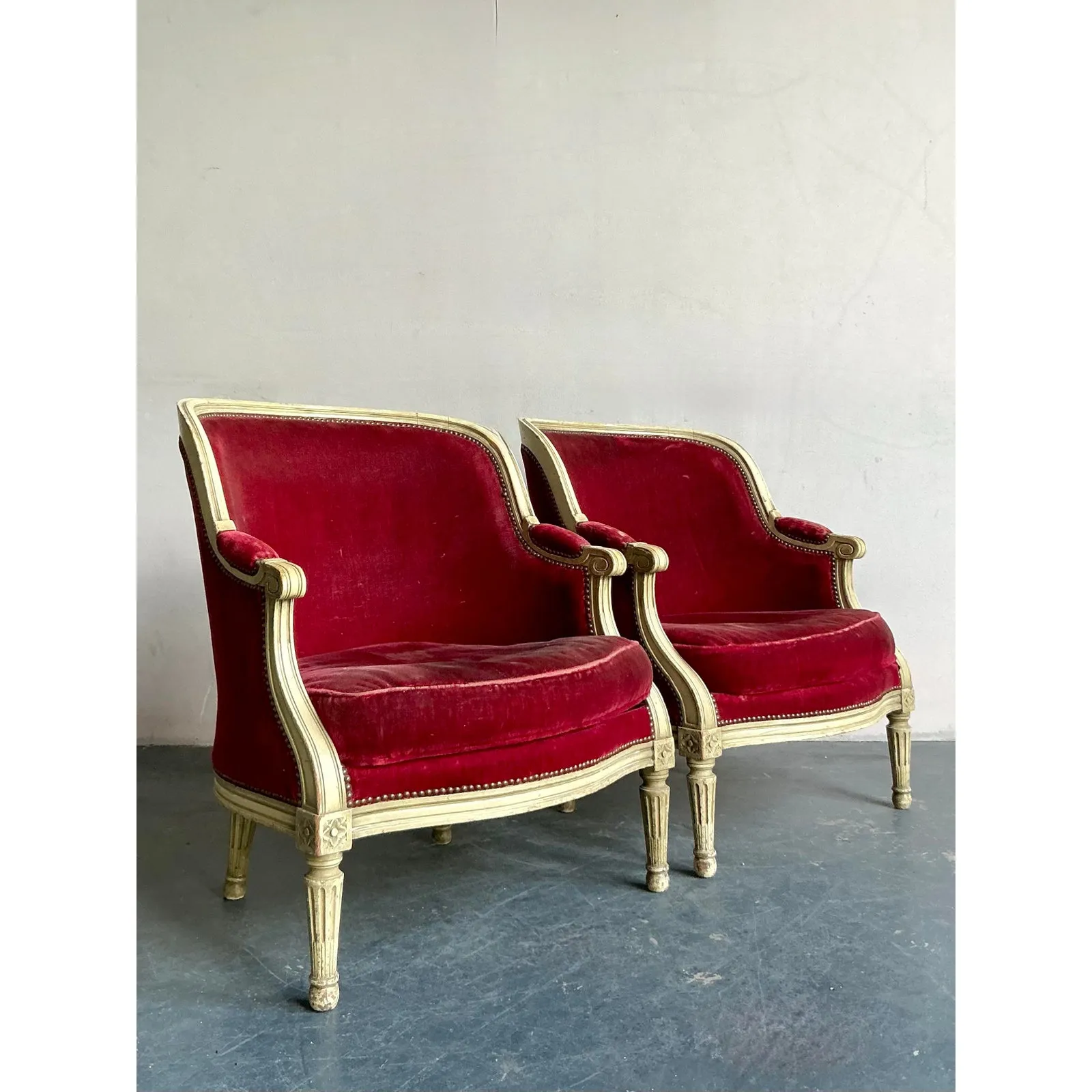 Vintage Regency Distressed Velvet Bergere Chairs - A Pair — additional photo 7