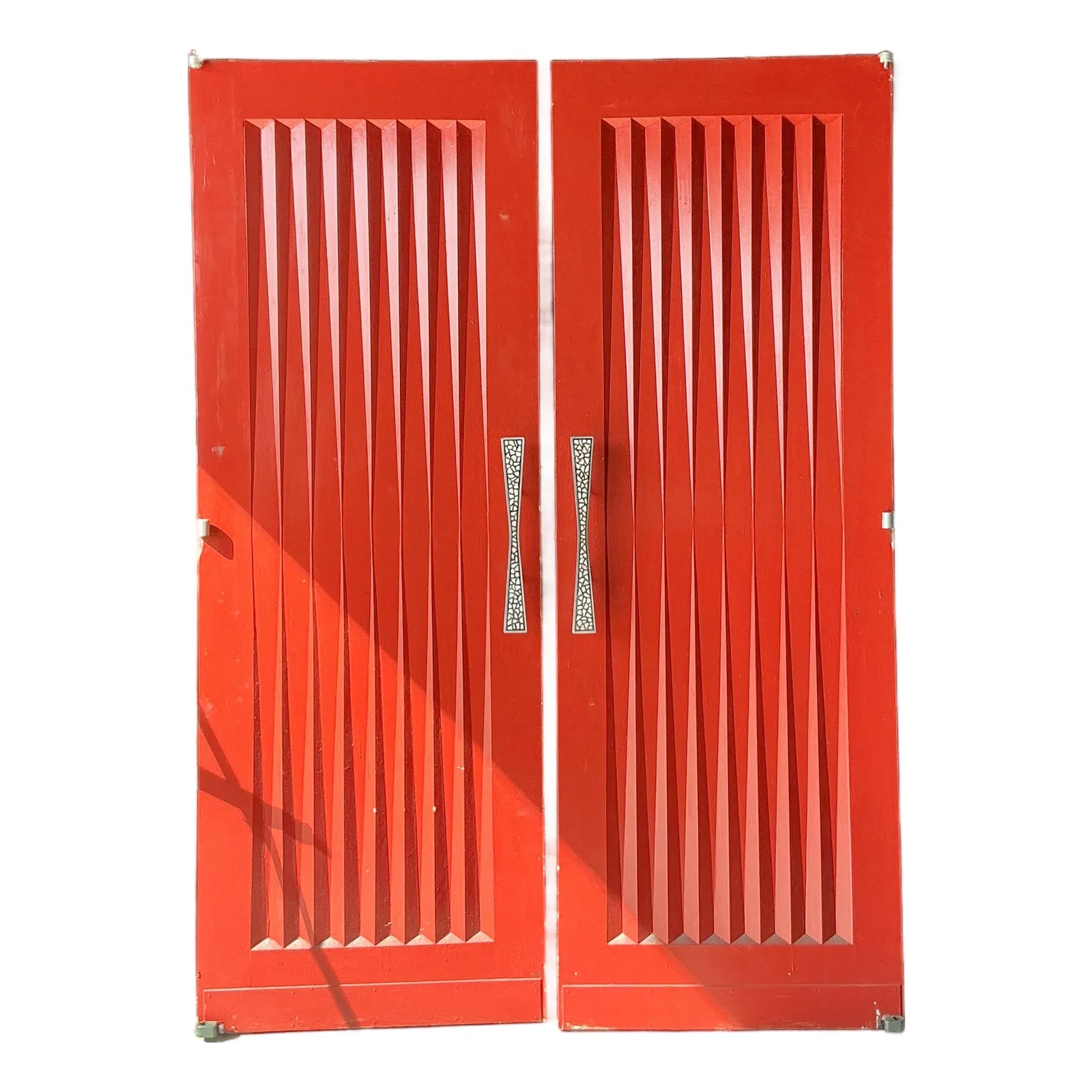 Vintage MCM Pleated Doors With Inlay Handles -Set of 2 — additional photo 1