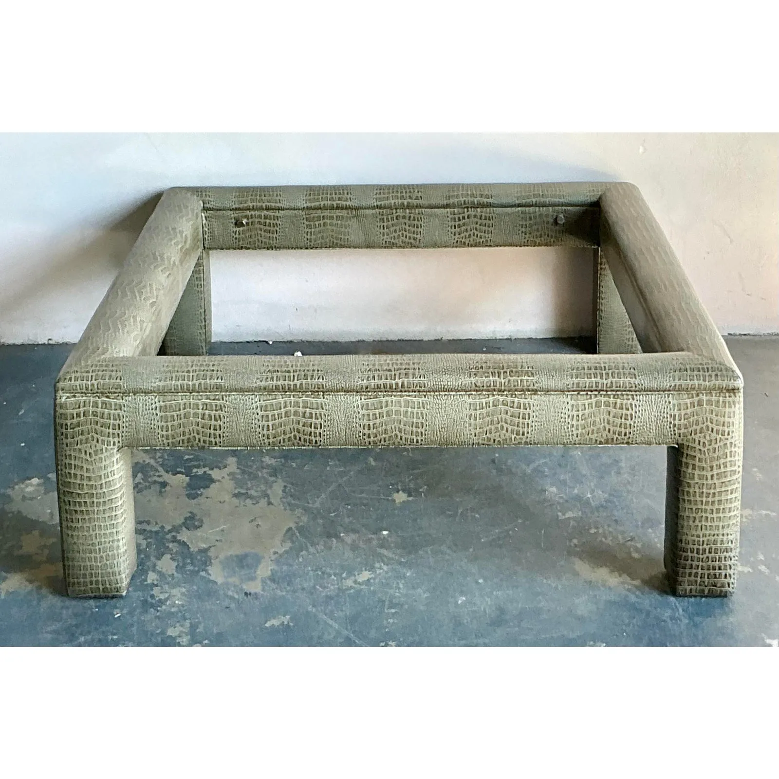 Vintage Boho Stamped Croco Coffee Table — additional photo 7