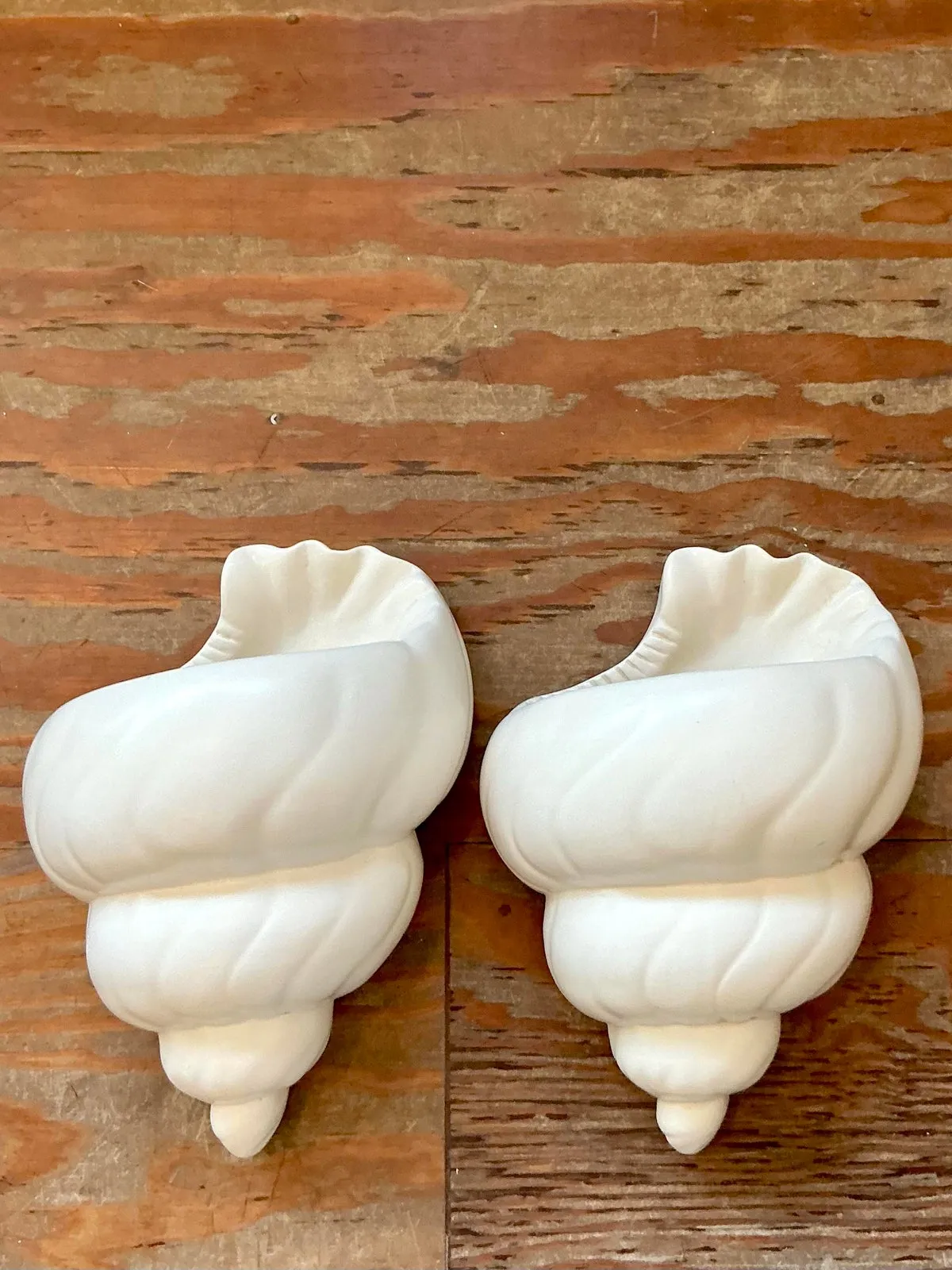 Vintage Boho Plaster Shell Light Sconce - A Pair — additional photo 4
