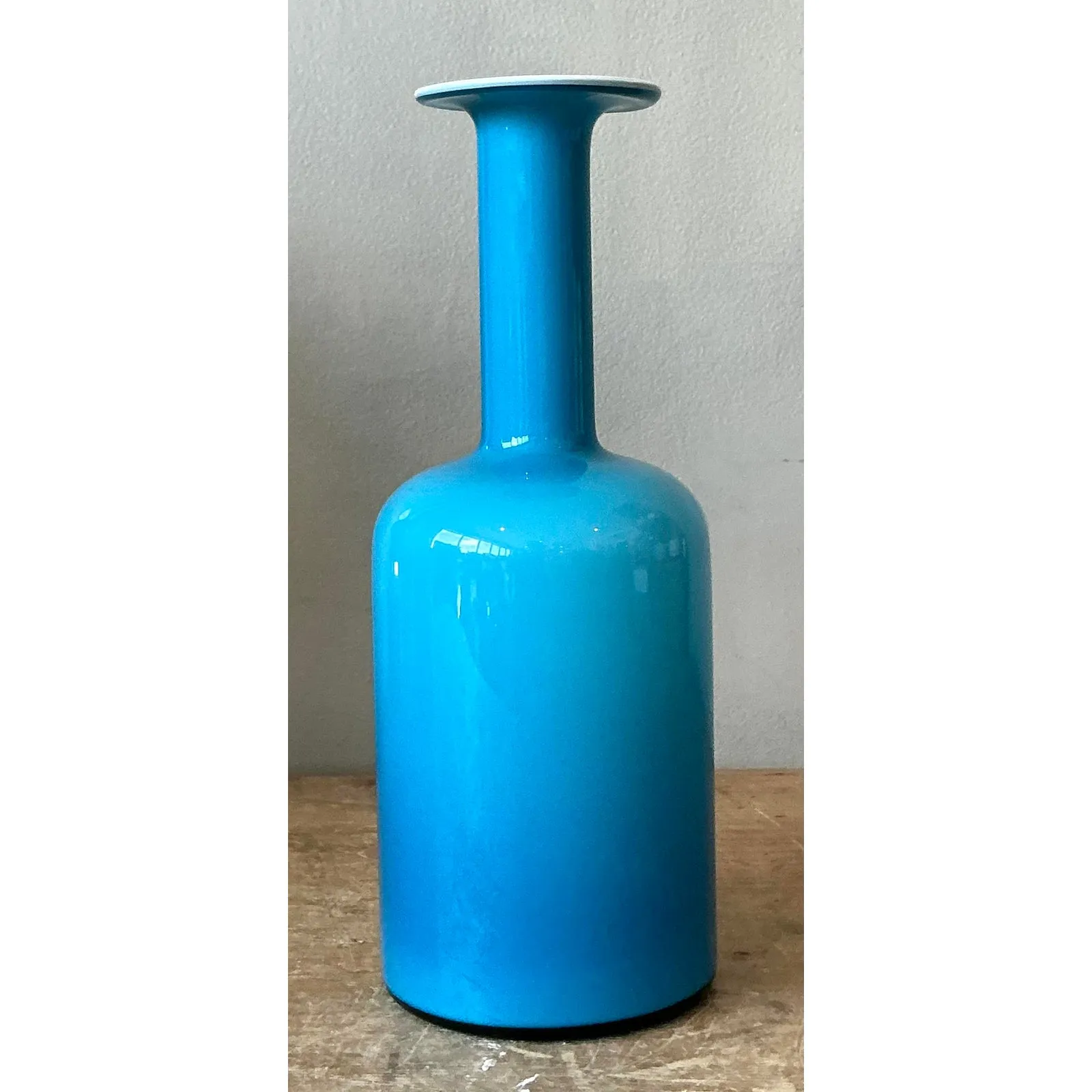 Vintage Boho Blue Opaline Vase — additional photo 2