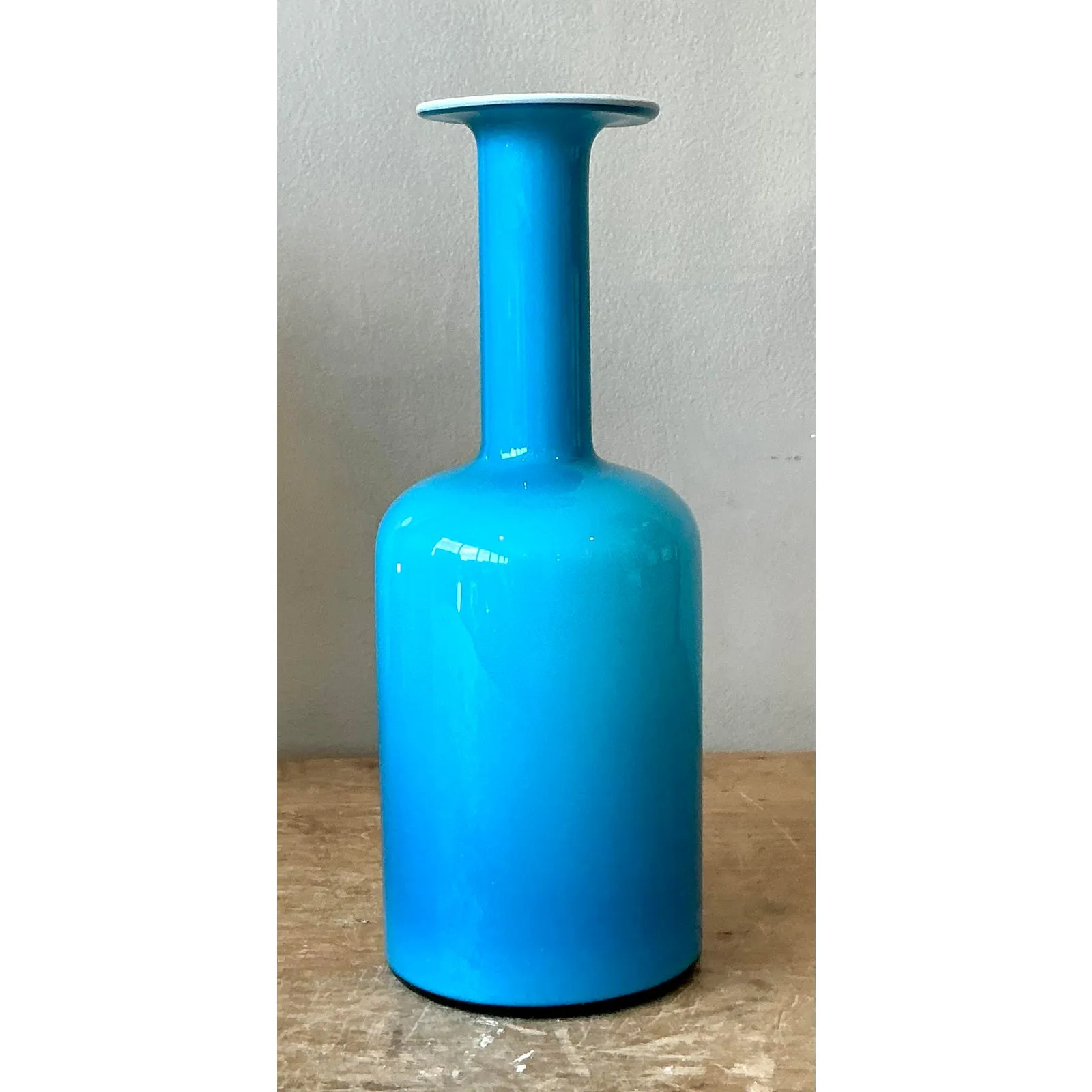 Vintage Boho Blue Opaline Vase — additional photo 4