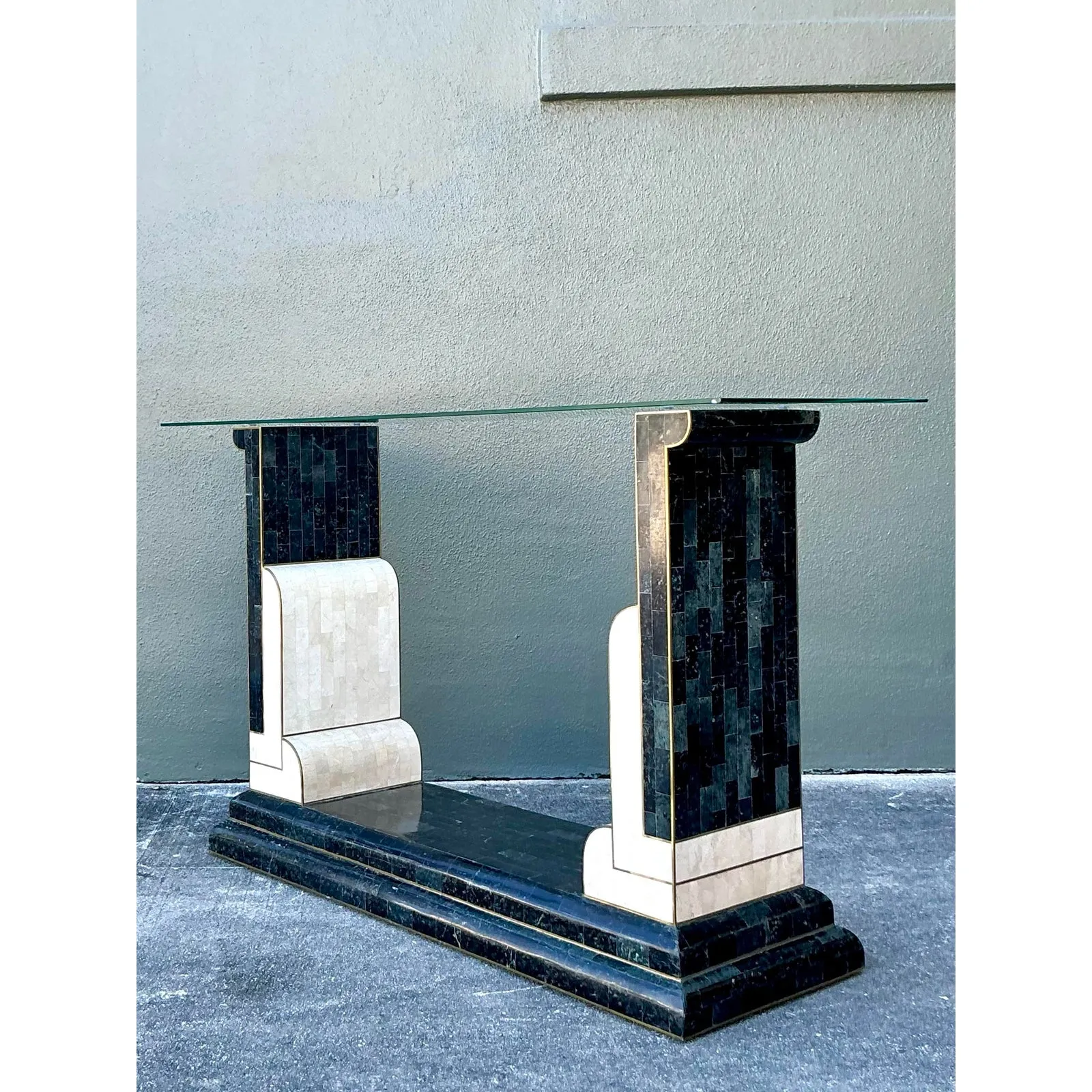 Vintage Boho Tessellated Stone and Brass Inlay Console Table — additional photo 5