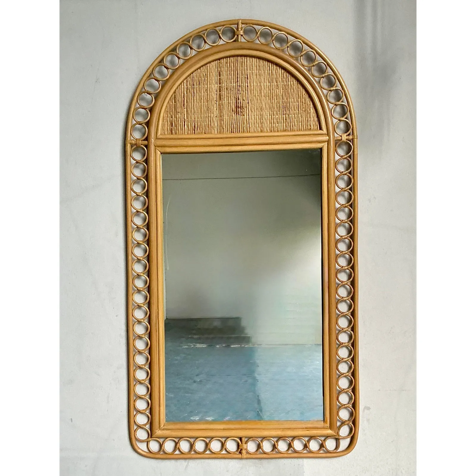 Vintage Boho Arched Rattan Rings Mirror — additional photo 8