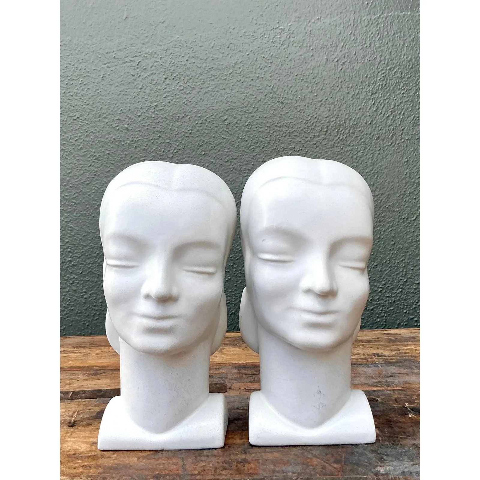 Vintage MCM Glazed Ceramic Wall Pockets. - Set of 2 — additional photo 1