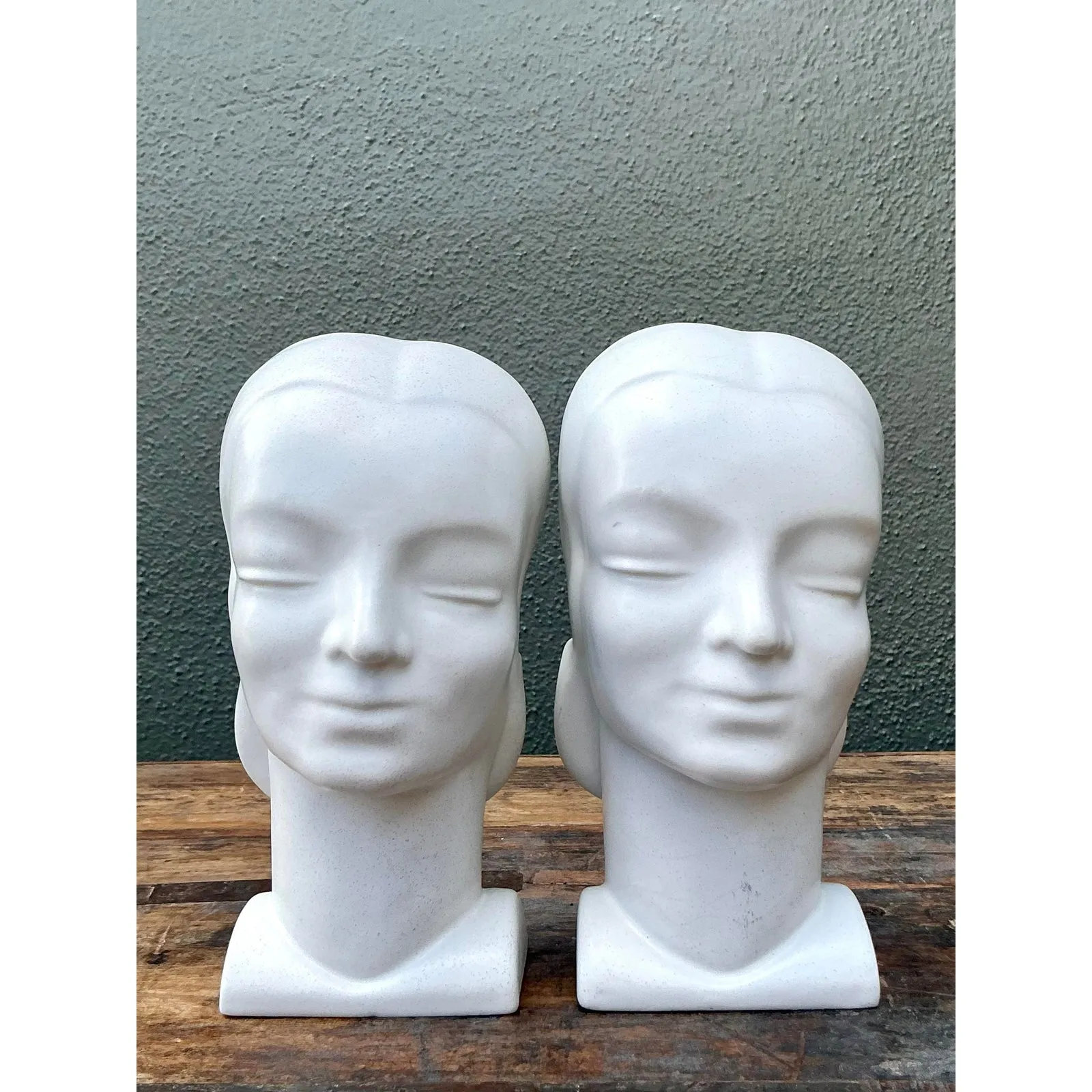 Vintage MCM Glazed Ceramic Wall Pockets. - Set of 2 — additional photo 4