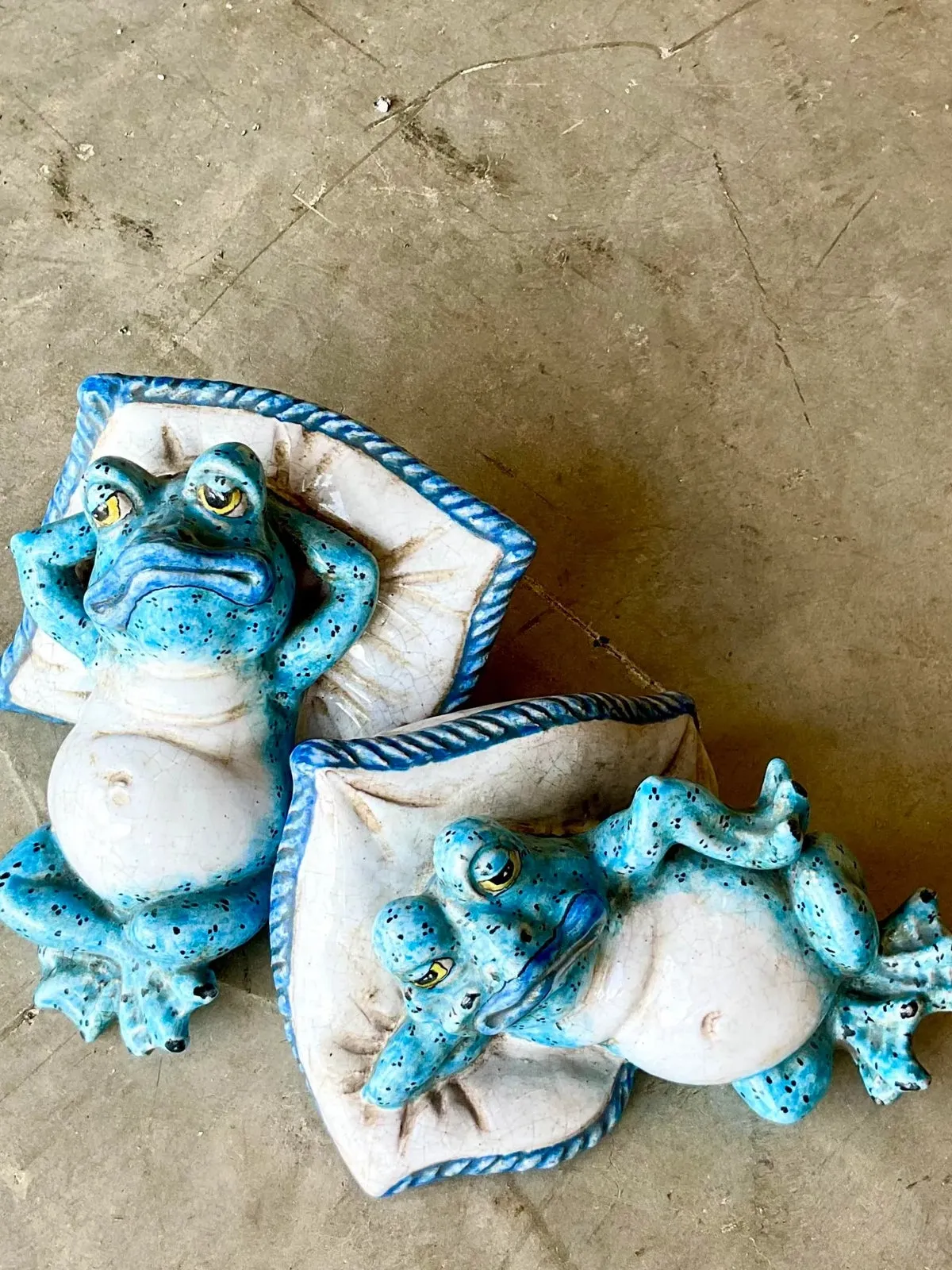 Vintage Italian Ceccarelli Hand Painted Frogs - a Pair — additional photo 4