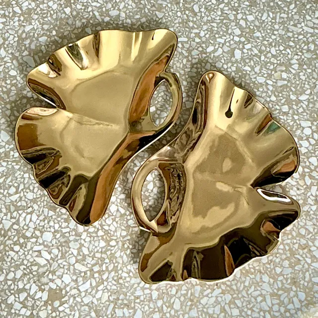 Vintage Regency Polished Brass Ginko Leaf Trays - a Pair — additional photo 4