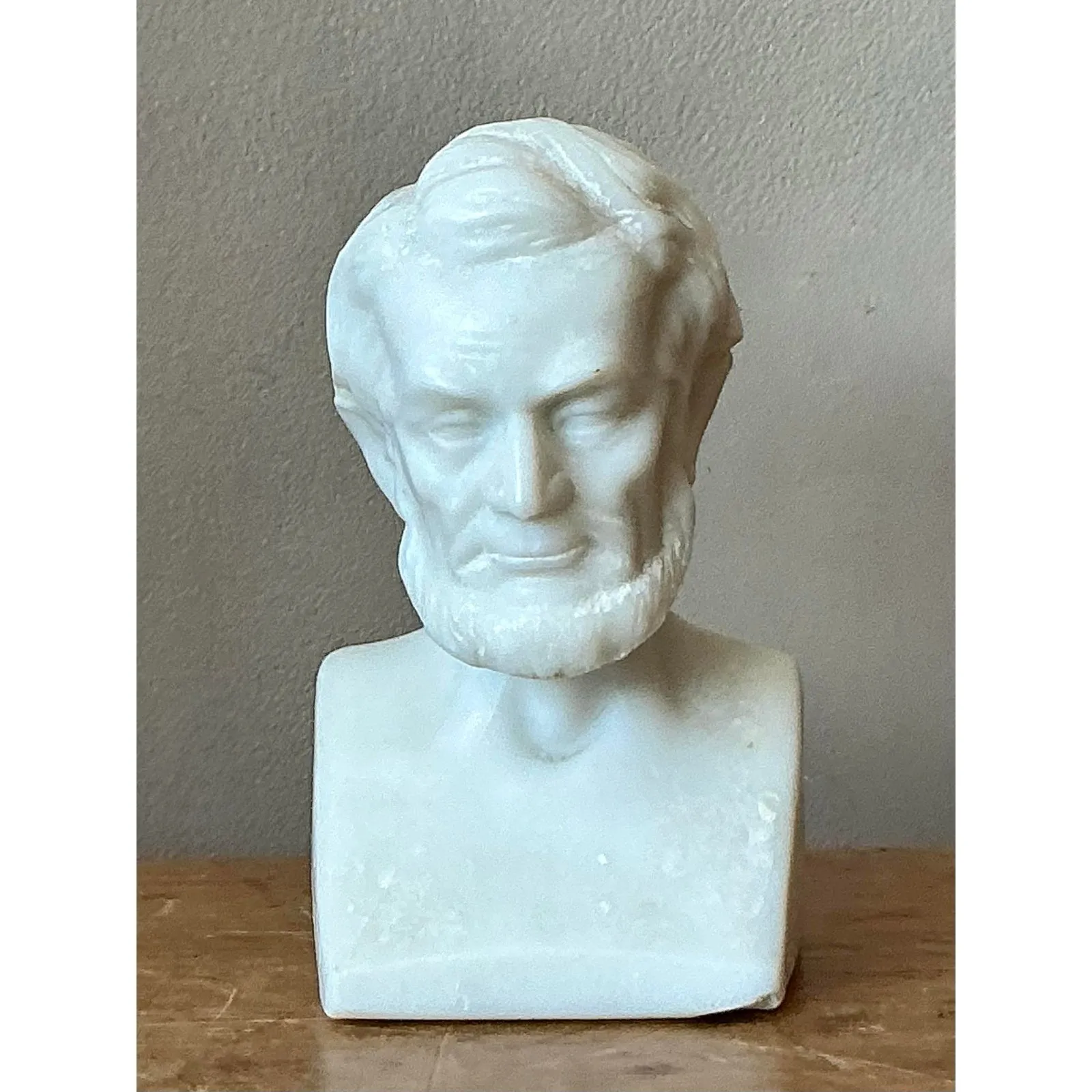Vintage Boho Carved Marble Bust of a Lincoln — additional photo 2