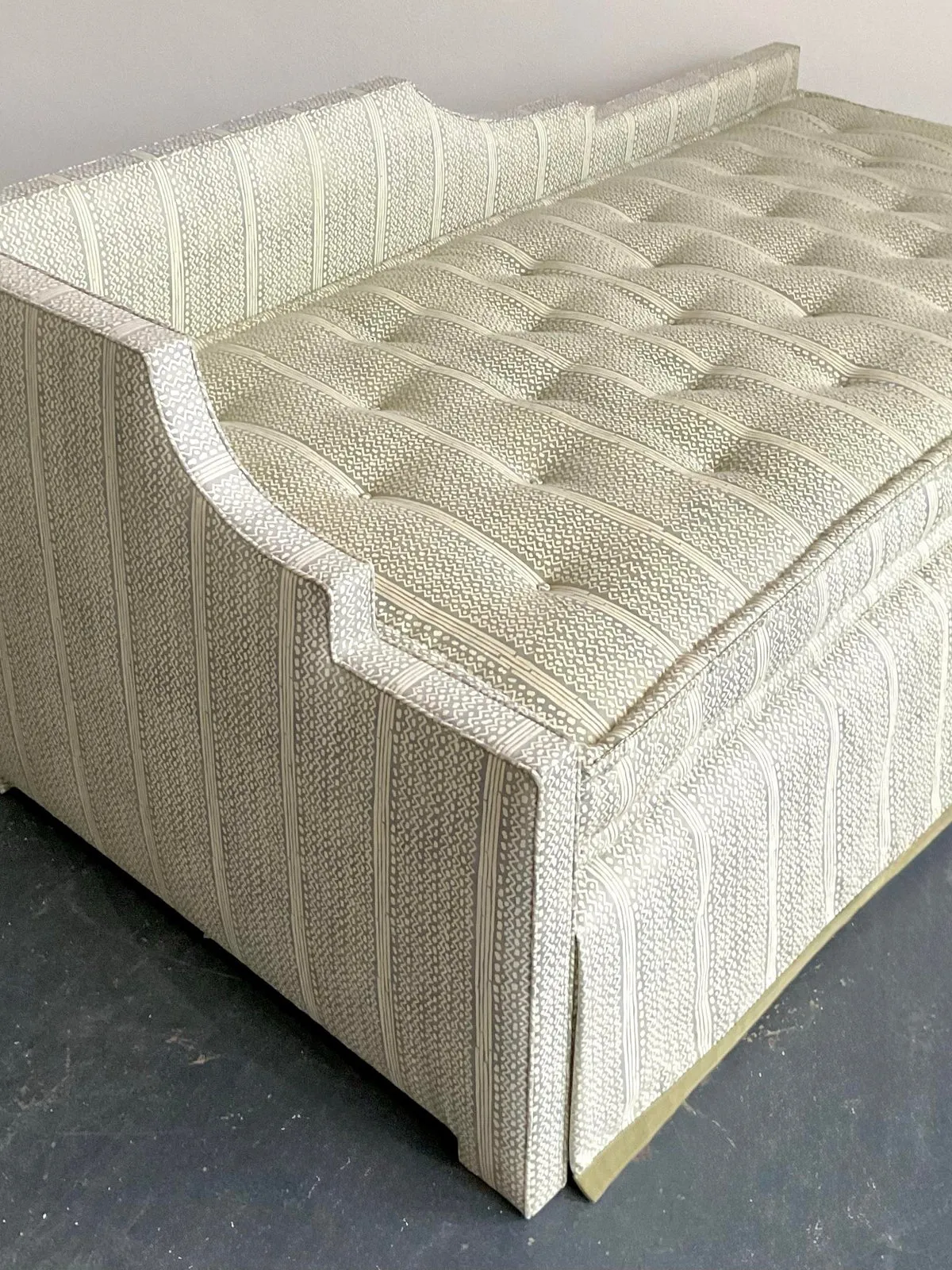 Vintage Boho Charles Beckley Daybed in Peter Fasano “Angelina” — additional photo 4