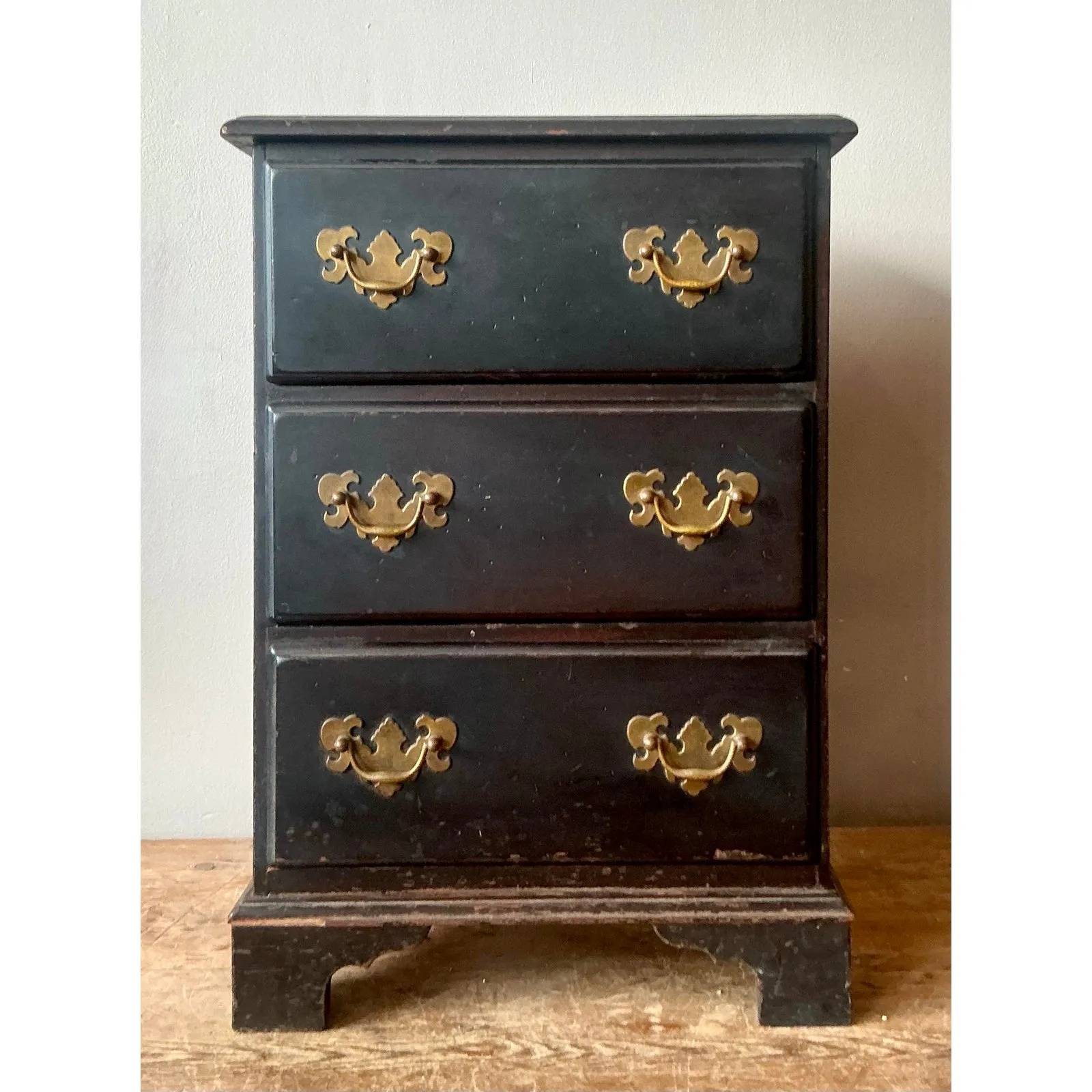 Vintage Regency Chippendale Petite Chest of Drawers — additional photo 3