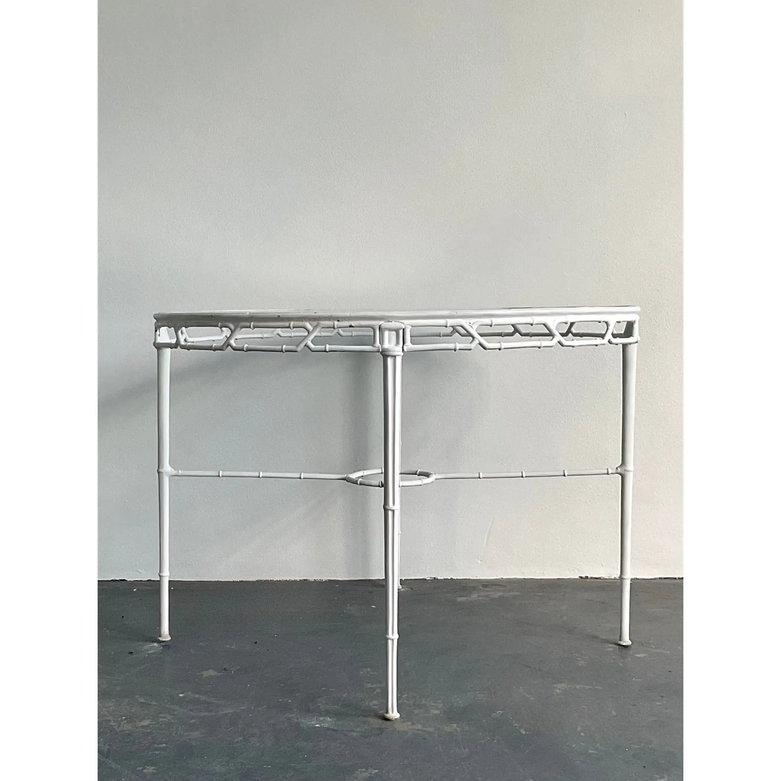 Vintage Boho Cast Aluminum Dining Table After Brown Jordan — additional photo 4