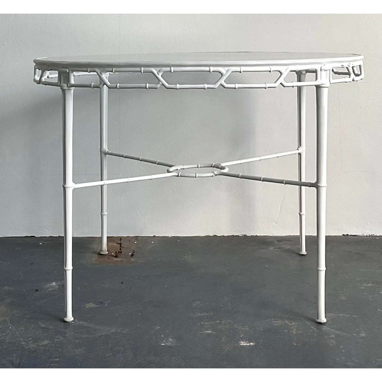 Vintage Boho Cast Aluminum Dining Table After Brown Jordan — additional photo 2