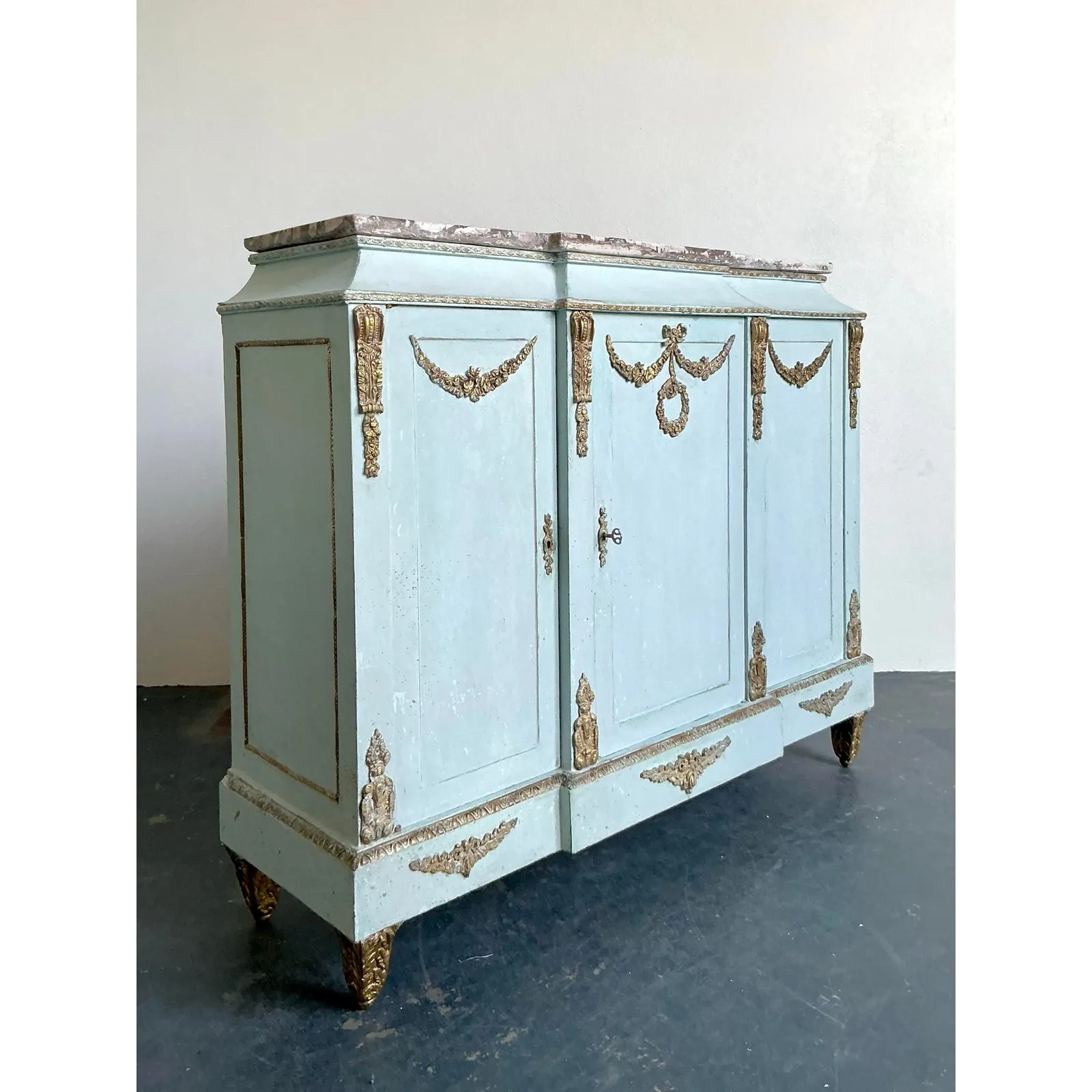 Vintage Neoclassical Gilt Tipped Cabinet With Scagliola Top — additional photo 8