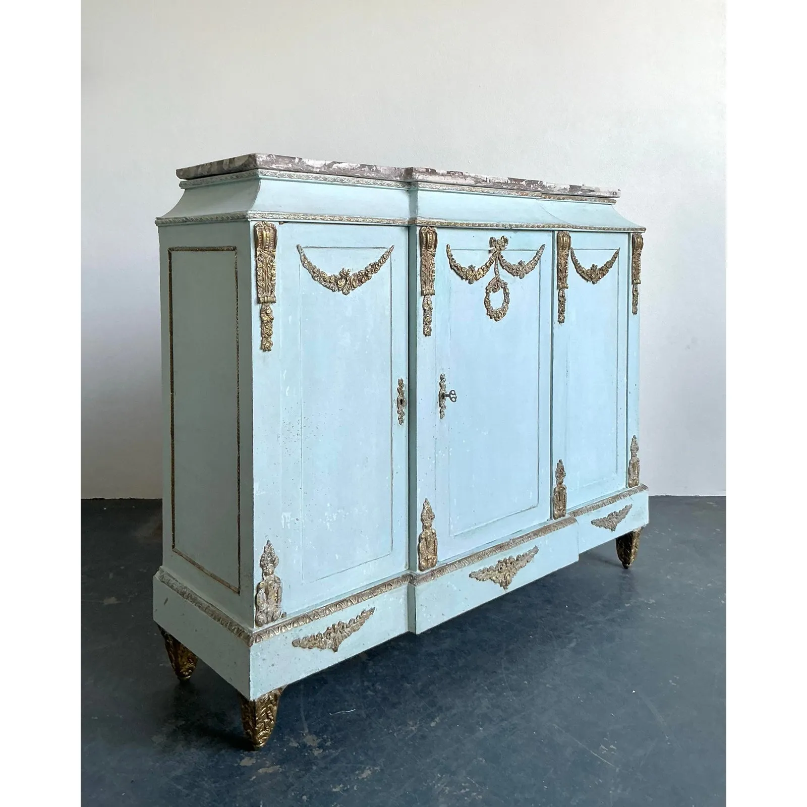 Vintage Neoclassical Gilt Tipped Cabinet With Scagliola Top — additional photo 3