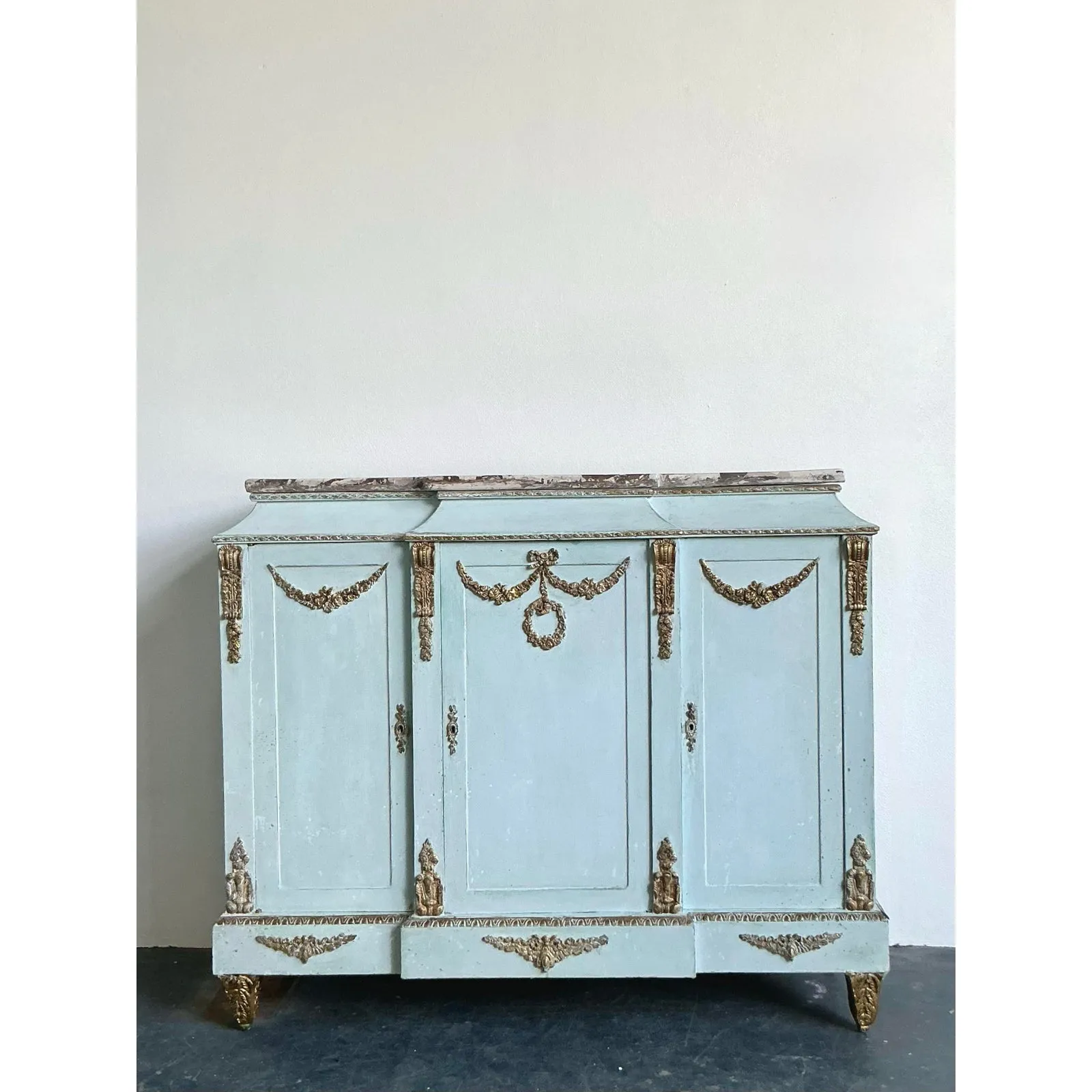 Vintage Neoclassical Gilt Tipped Cabinet With Scagliola Top — additional photo 2