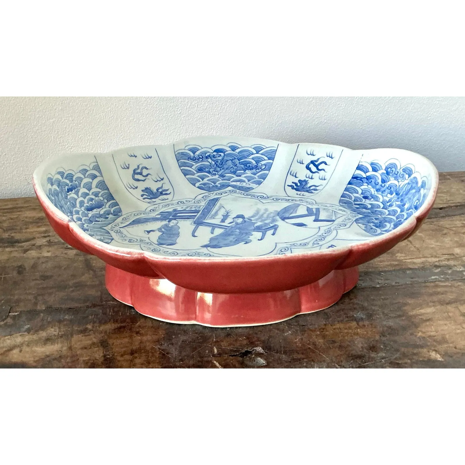 Vintage Asian Scalloped Blue and White Bowl -a Pair — additional photo 8