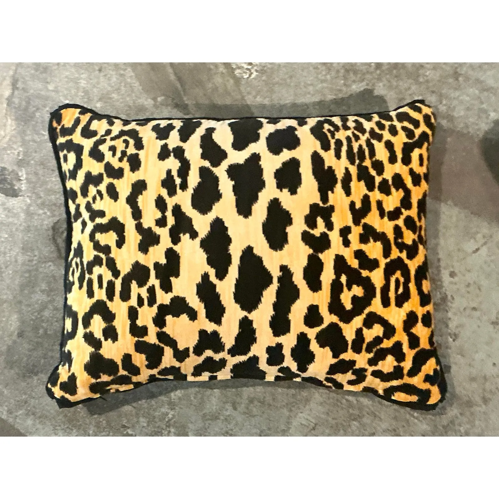 Vintage Boho Leopard Velvet Lumbar Pillow — additional photo 5