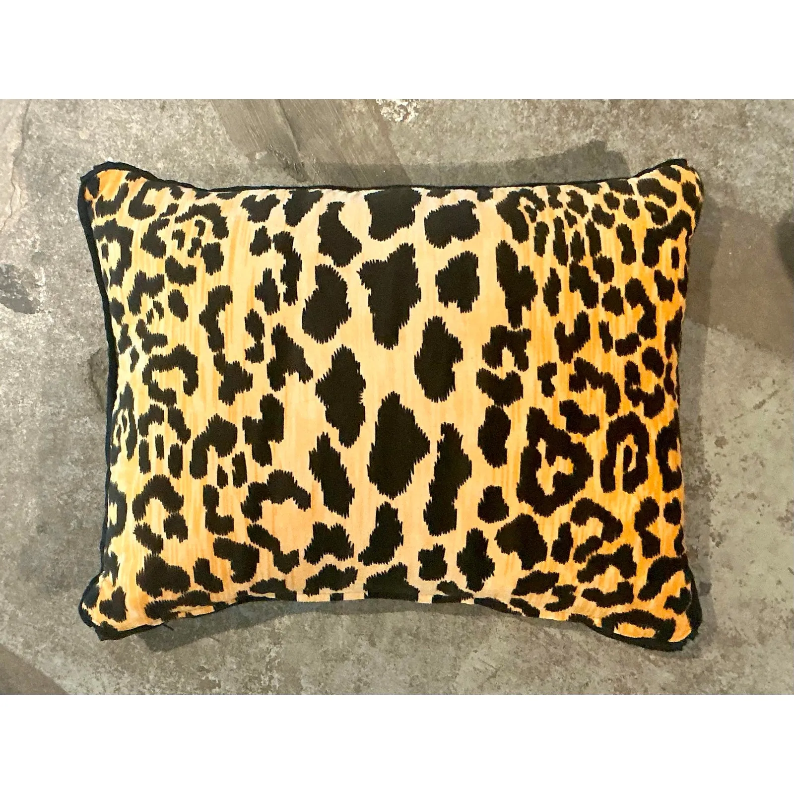 Vintage Boho Leopard Velvet Lumbar Pillow — additional photo 4