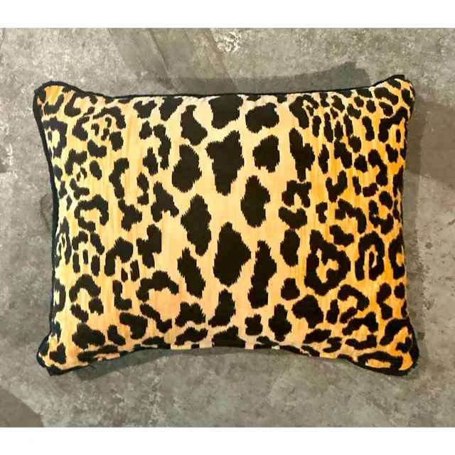 Vintage Boho Leopard Velvet Lumbar Pillow — additional photo 2