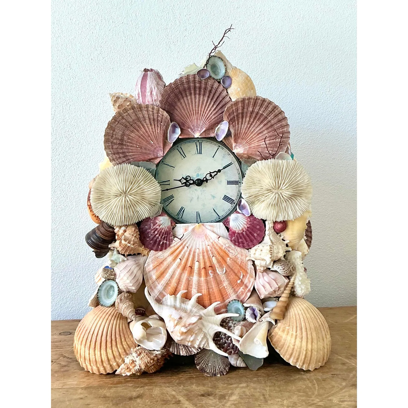 Vintage Boho Shell Encrusted Mantle Clock — additional photo 3