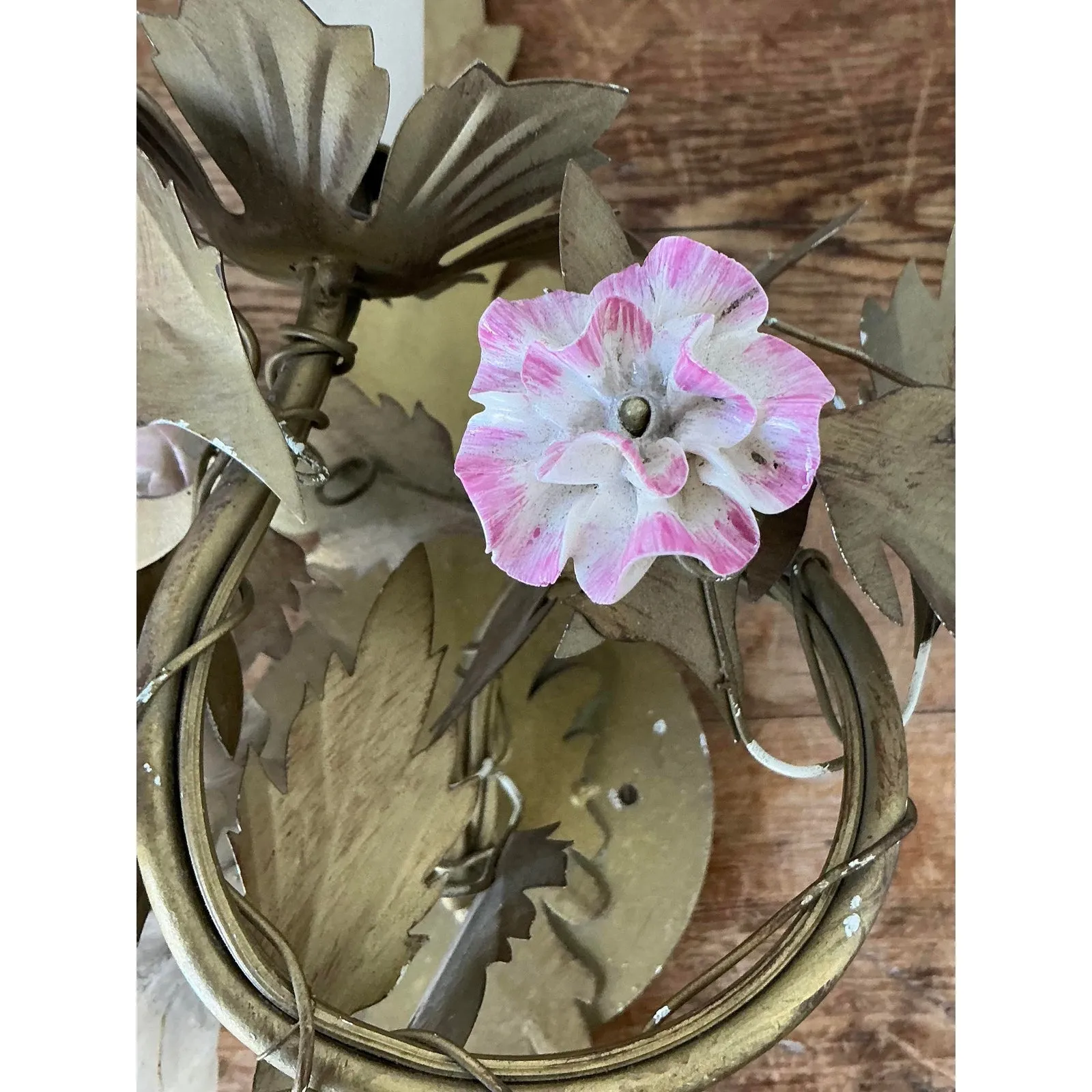 Vintage Regency Ceramic Flower Light Sconce - A Pair — additional photo 8