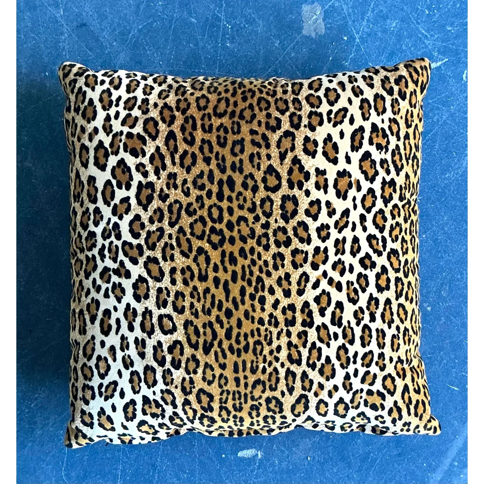Vintage Boho Leopard Velvet Pillow — additional photo 2
