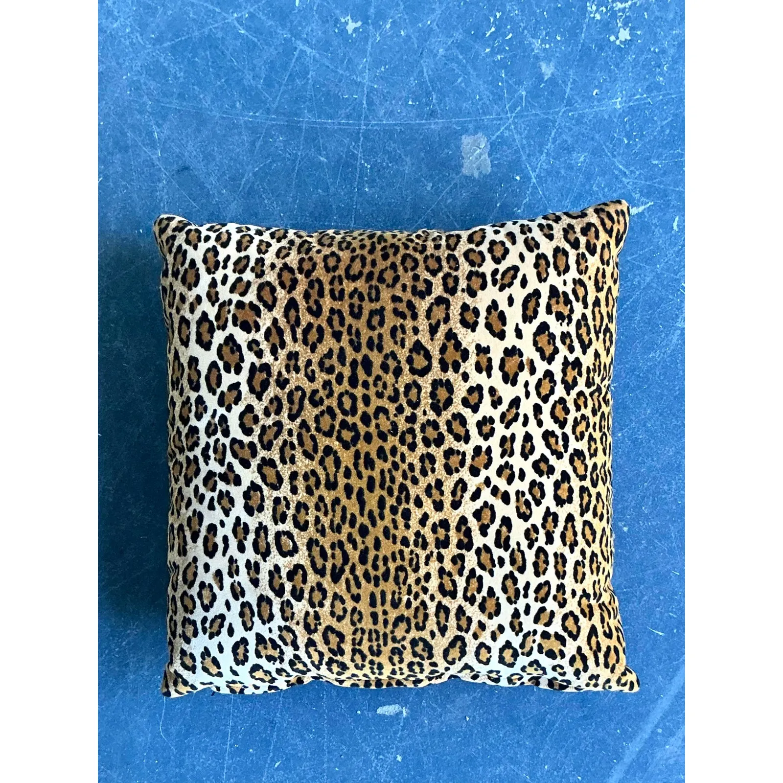 Vintage Boho Leopard Velvet Pillow — additional photo 7