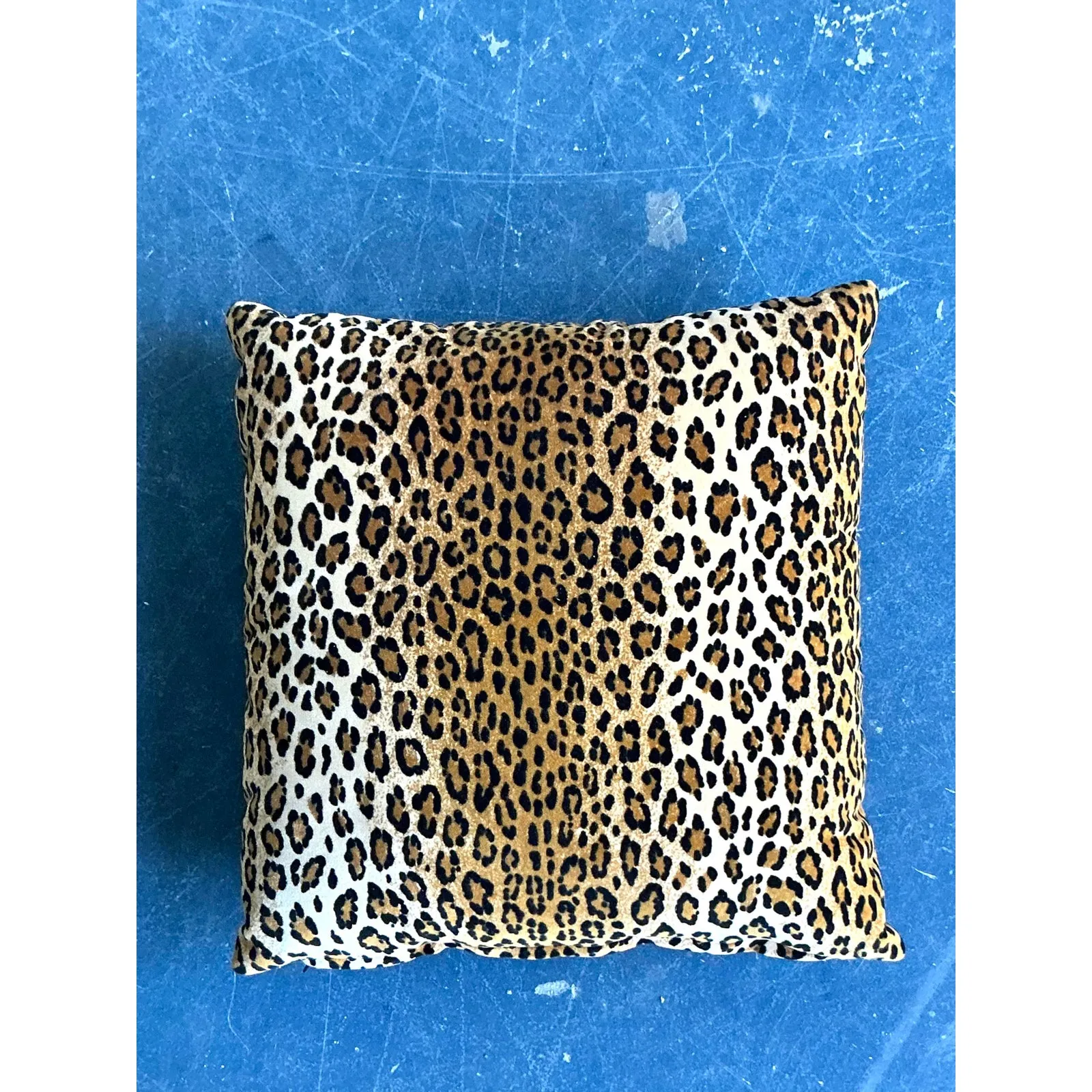Vintage Boho Leopard Velvet Pillow — additional photo 8