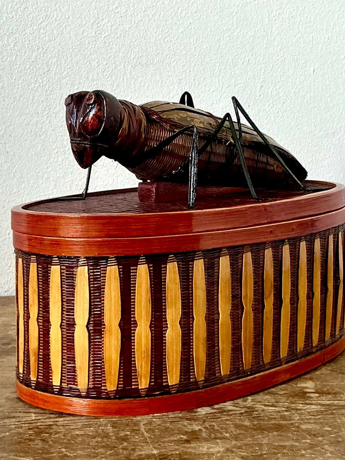 Vintage Shanghai Handicrafts Bug Box — additional photo 2